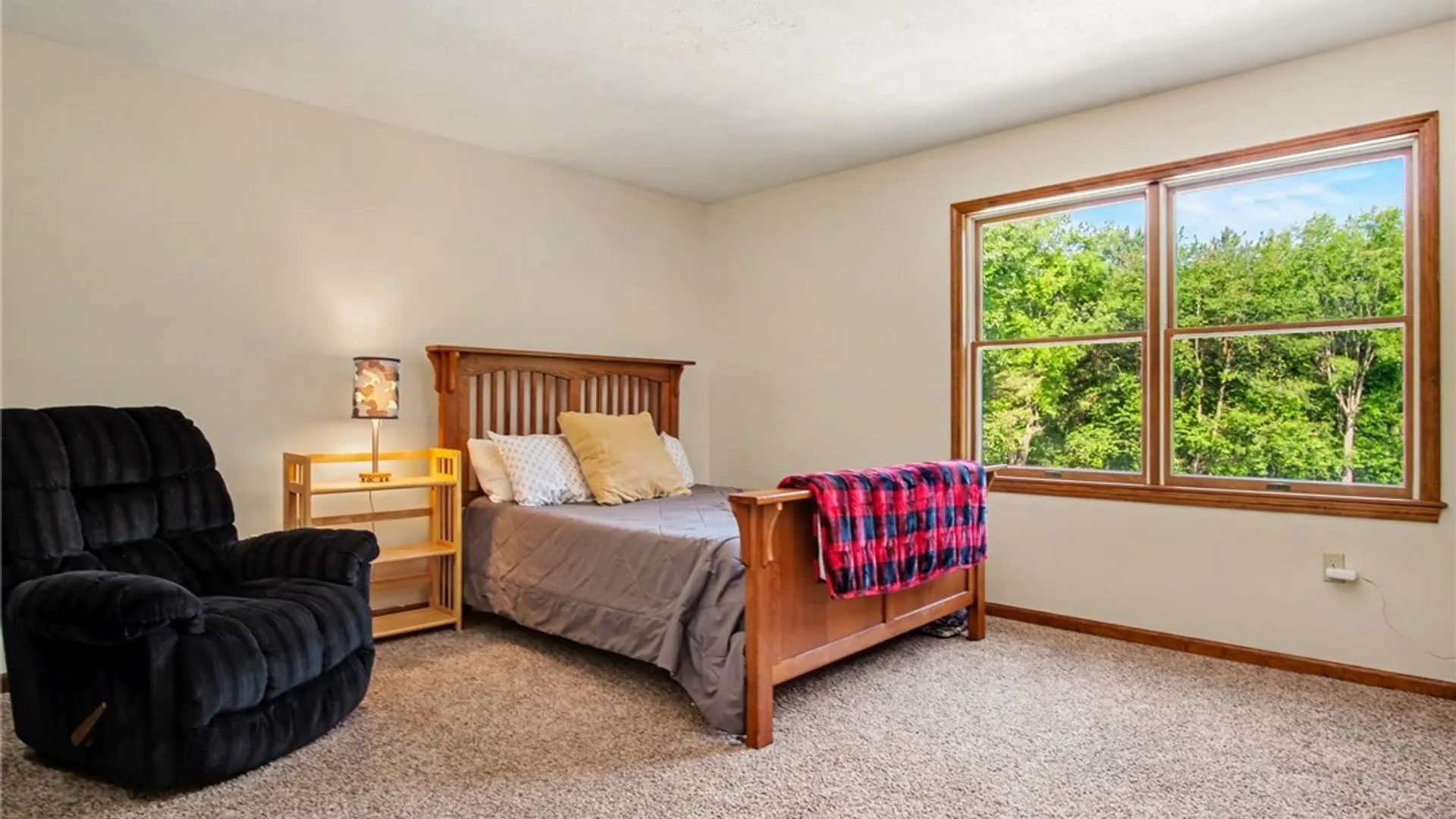 Property at 46 Deertrack Lane, Clarkson, NY 14420 20