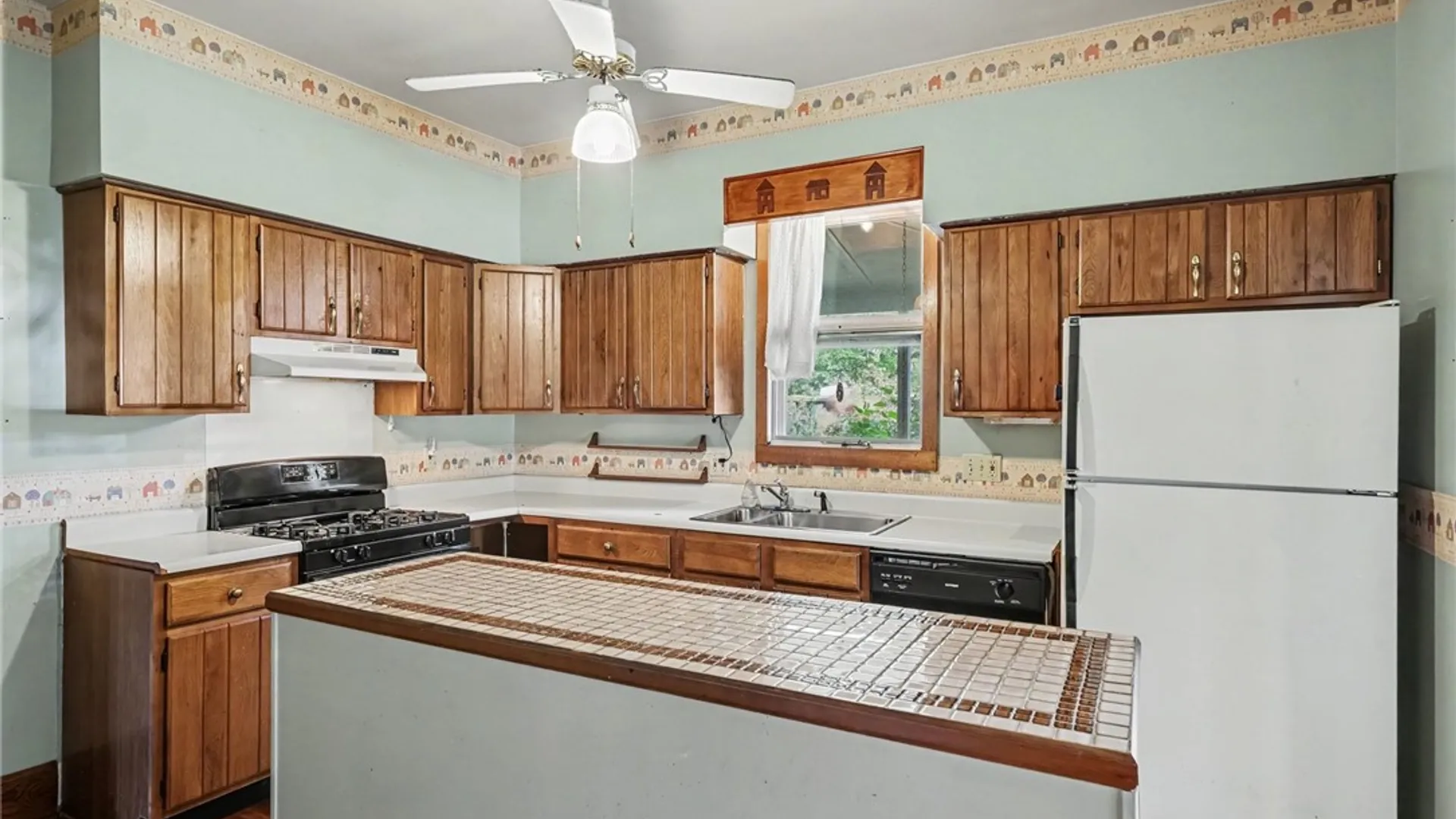 Property at 3664 Culver Road, Irondequoit, NY 14622 16