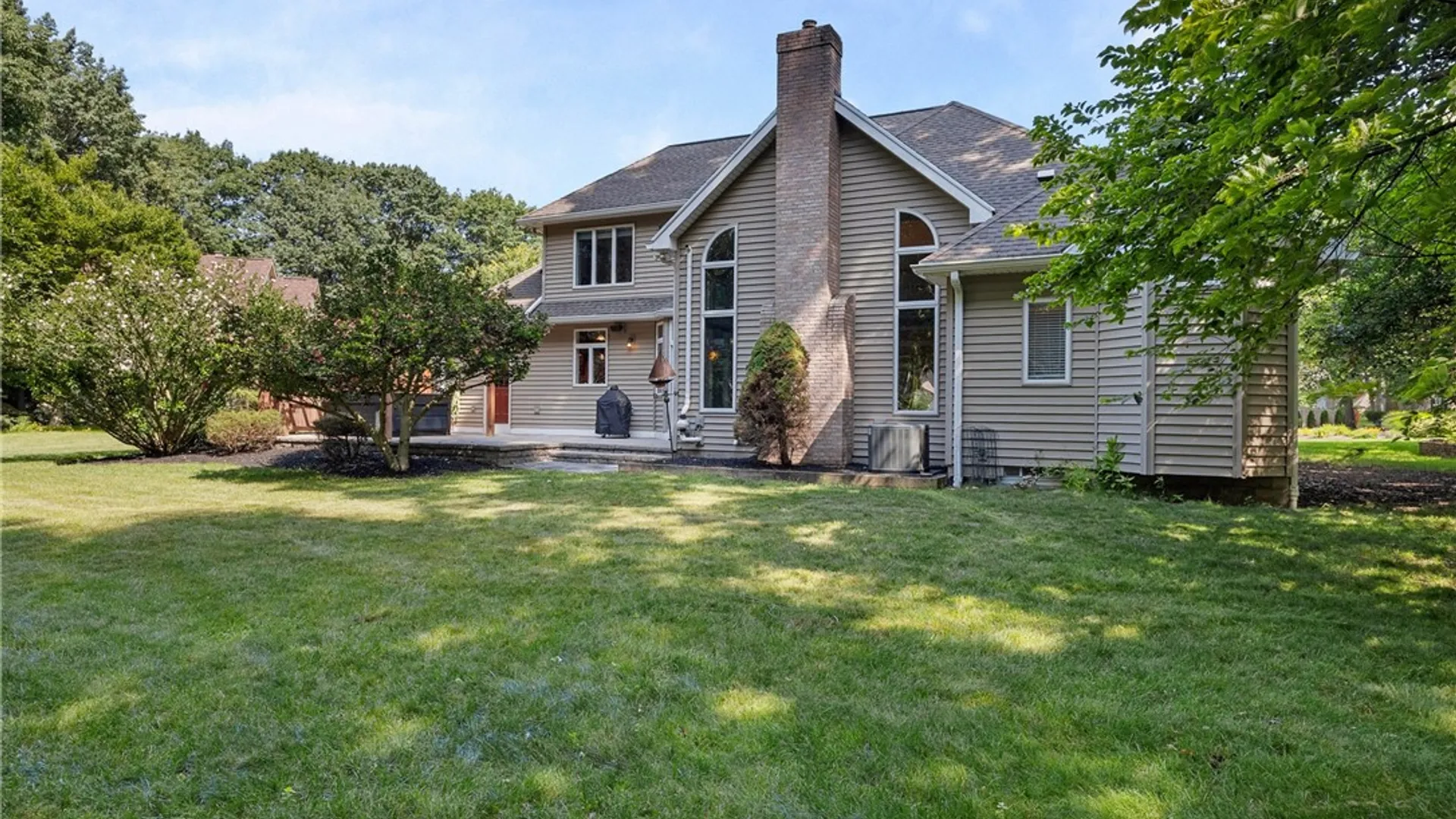 Property at 6 Crabtree Circle, Penfield, NY 14580 42