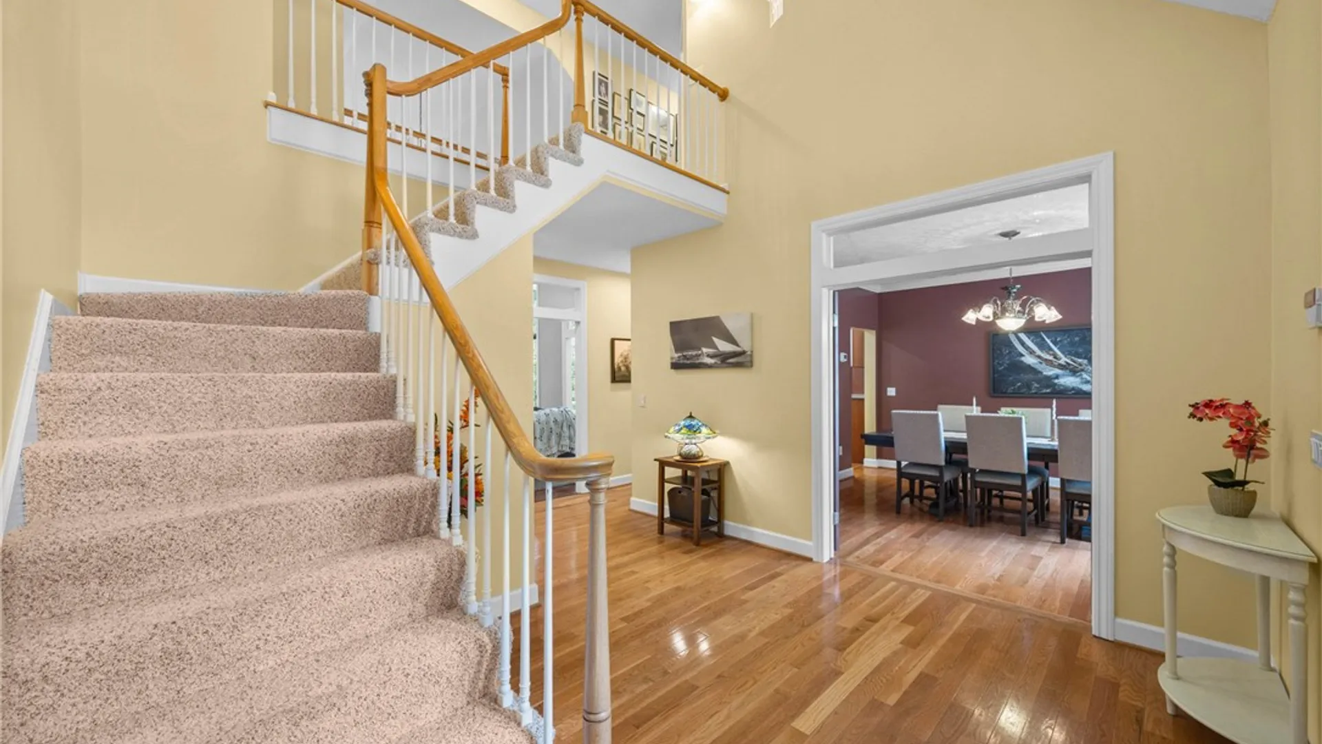 Property at 6 Crabtree Circle, Penfield, NY 14580 6