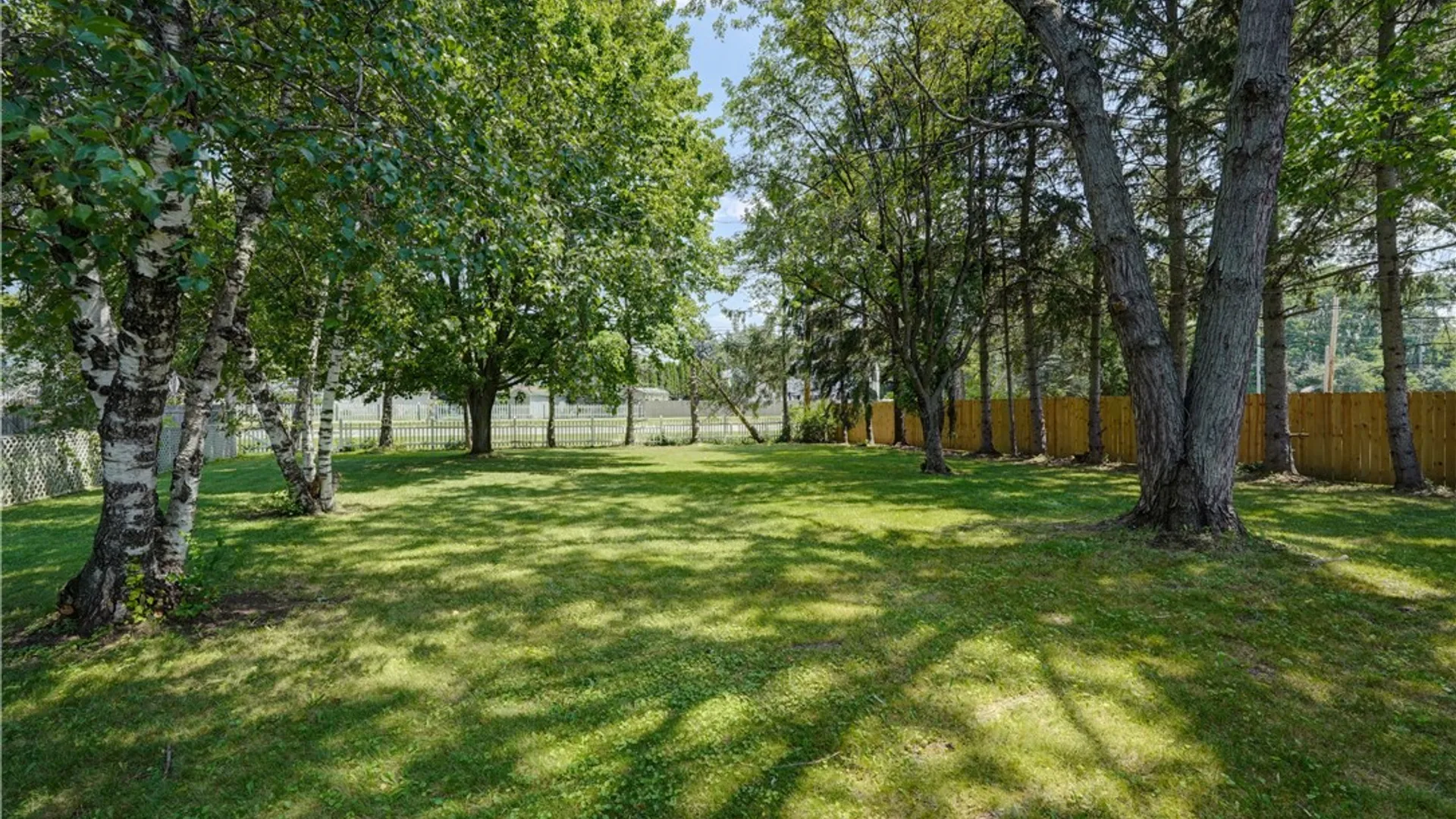 Property at 23 Lambeth Loop, Perinton, NY 14450 46