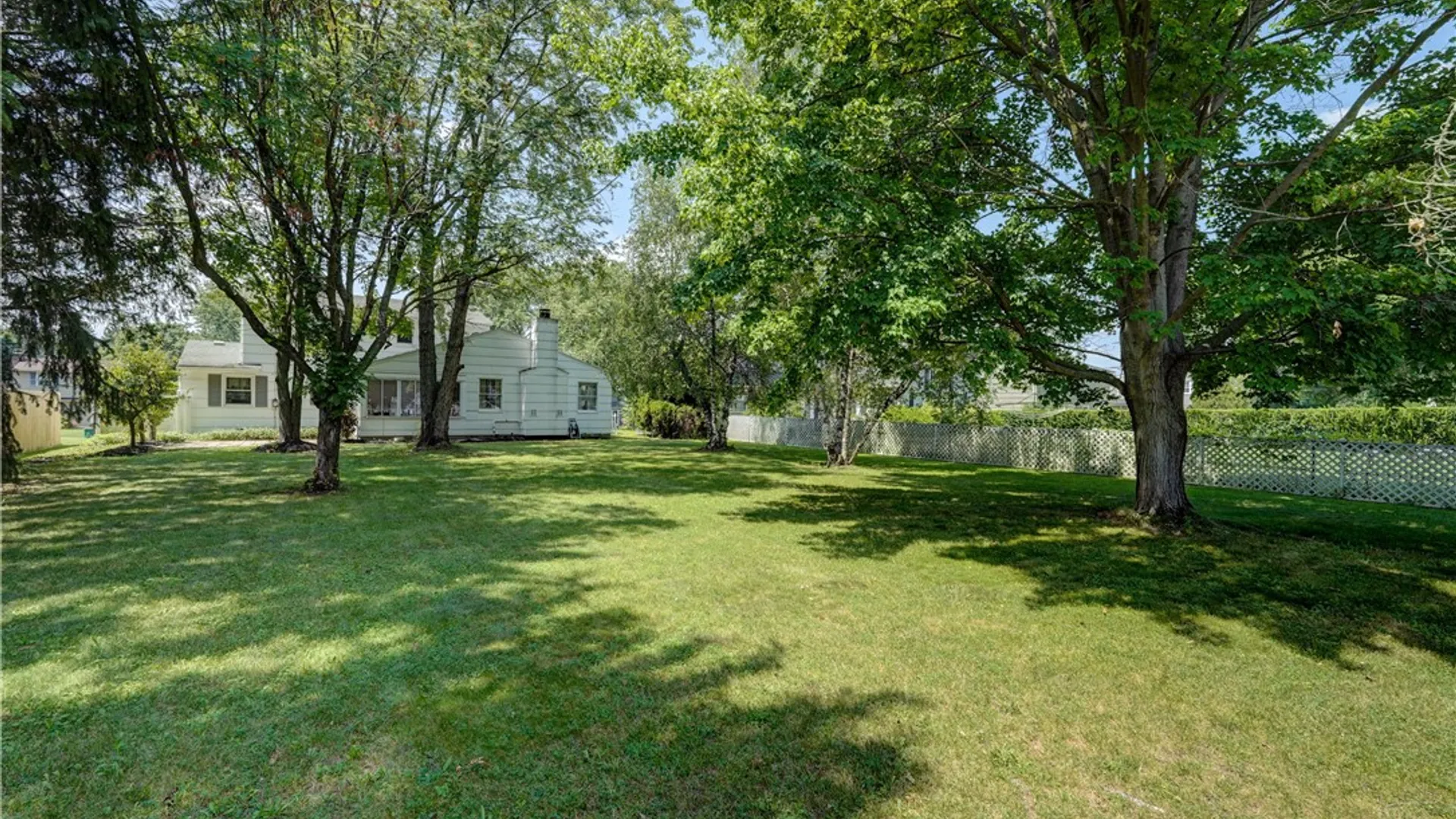 Property at 23 Lambeth Loop, Perinton, NY 14450 45