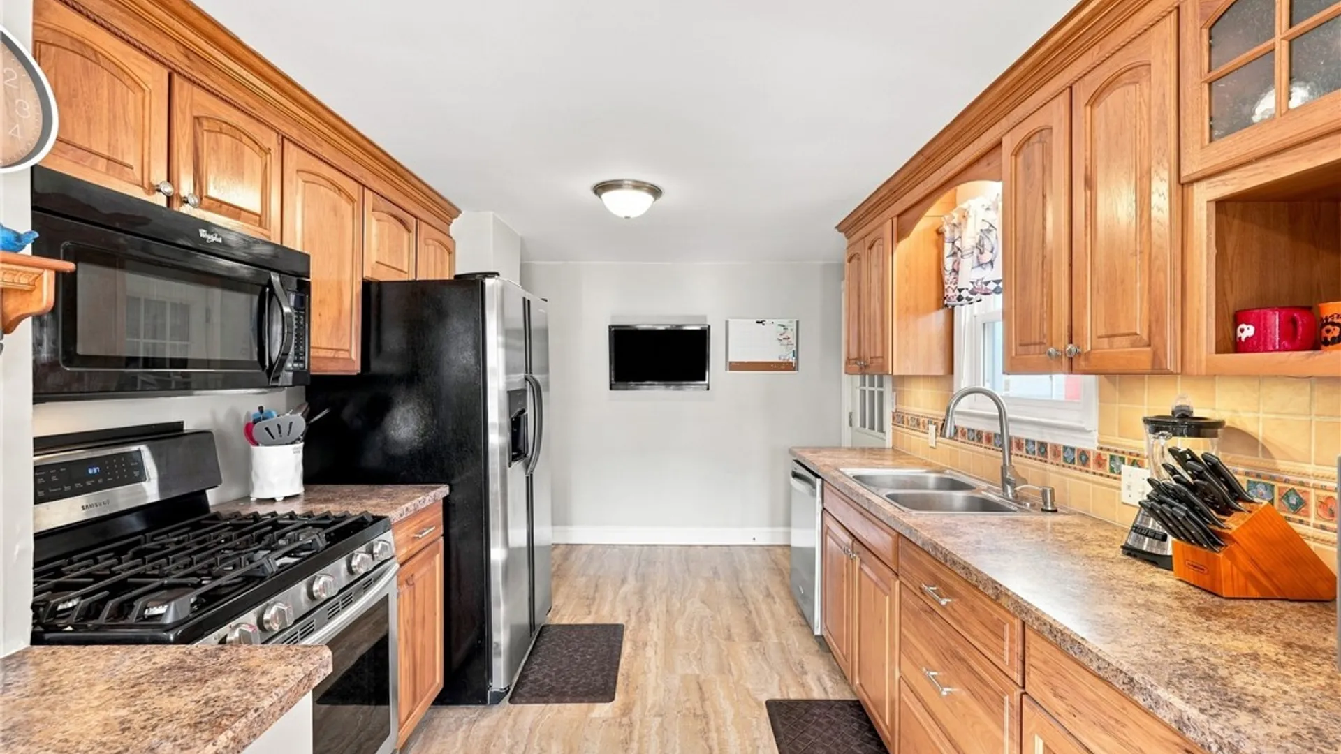 Property at 2026 Transit Road, West Seneca, NY 14224 7