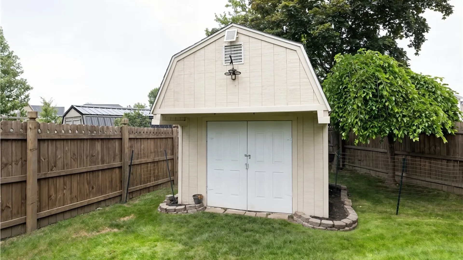 Property at 17 Spruceland, Lancaster, NY 14086 28