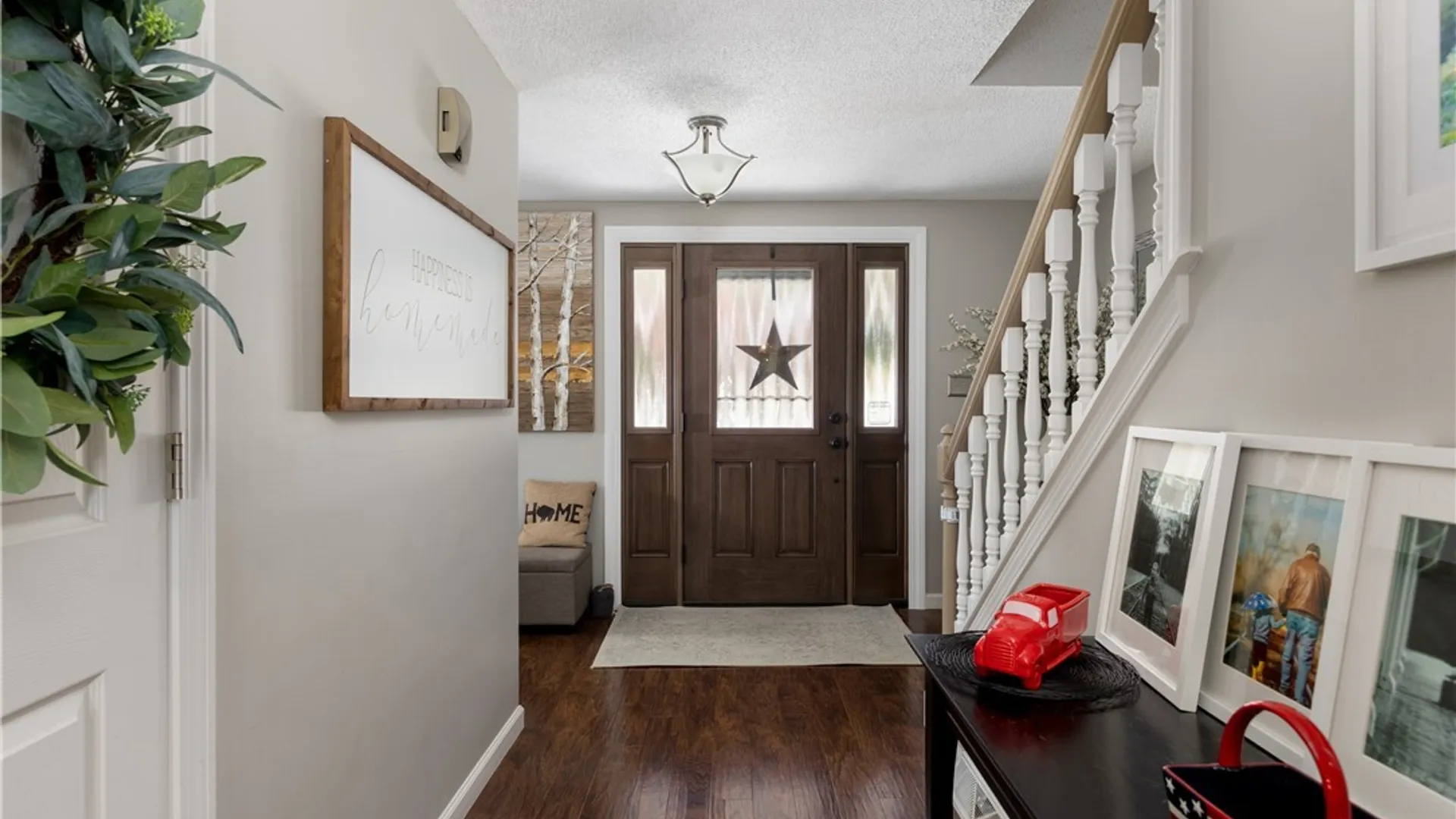 Property at 17 Spruceland, Lancaster, NY 14086 4