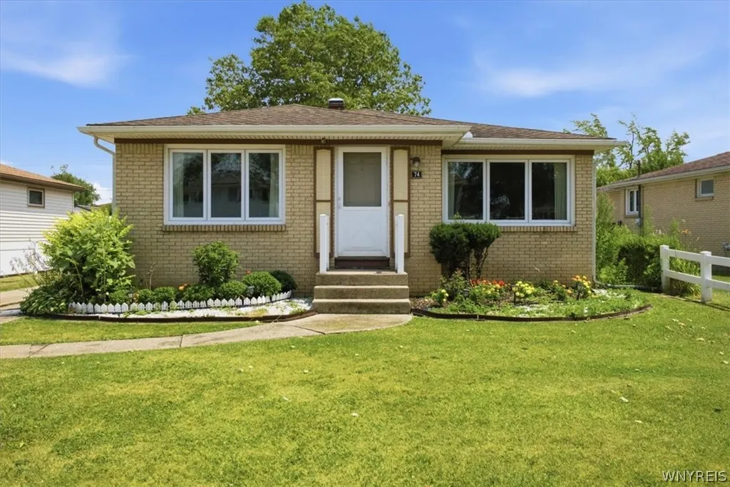 Property at 74 Lucy Lane, Cheektowaga, NY 14225