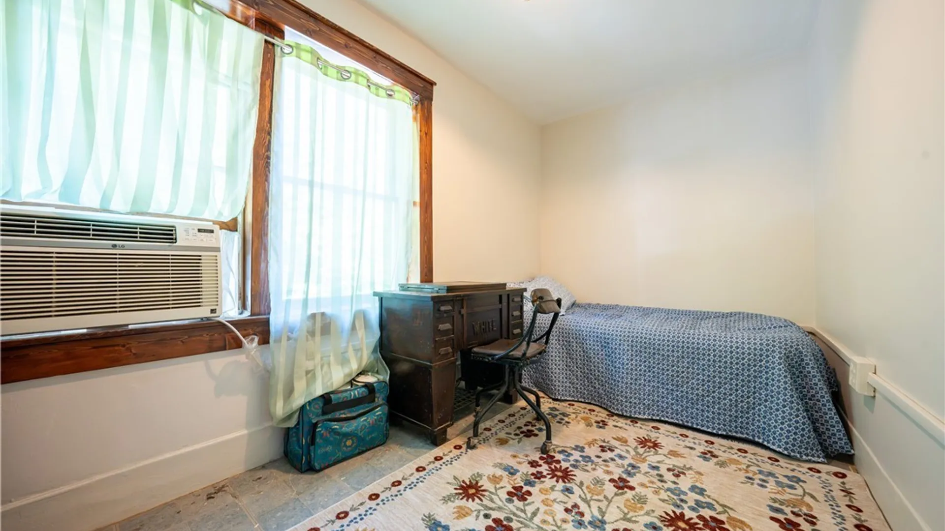 Property at 664 Monroe Avenue, Evans, NY 14006 24