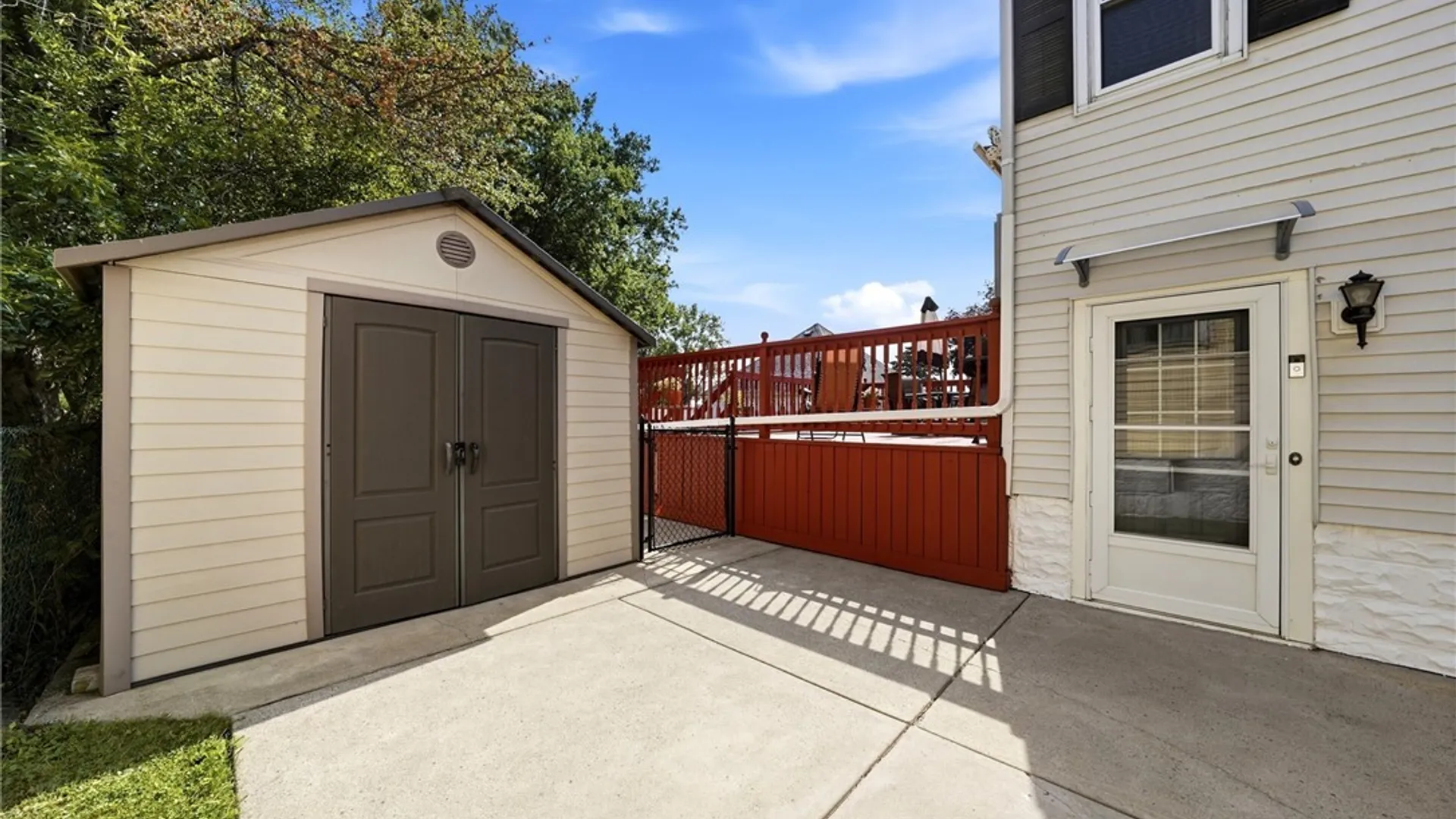Property at 47 E Milnor Avenue, Lackawanna, NY 14218 6
