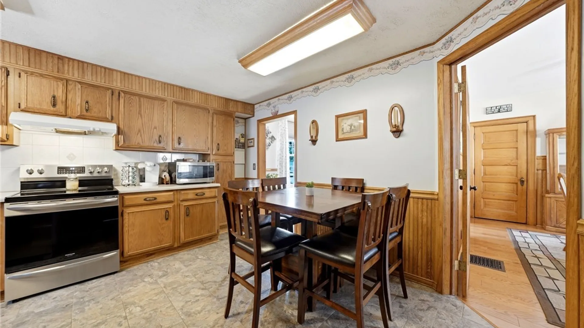 Property at 47 E Milnor Avenue, Lackawanna, NY 14218 20