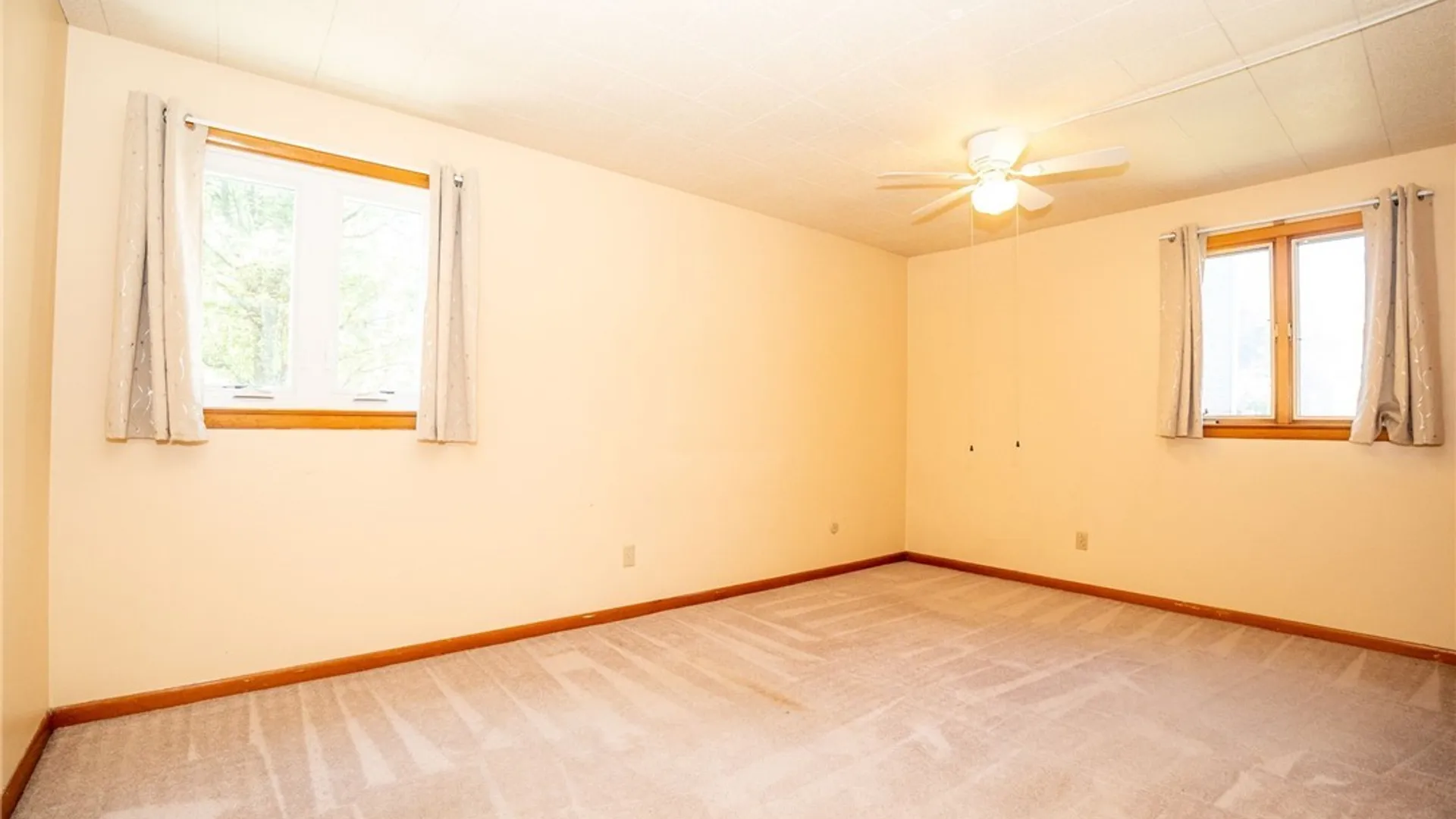 Property at 1040 Reserve Road, West Seneca, NY 14224 17
