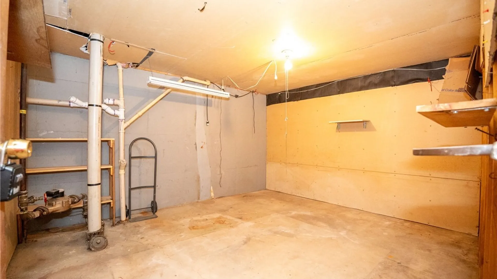 Property at 1040 Reserve Road, West Seneca, NY 14224 24