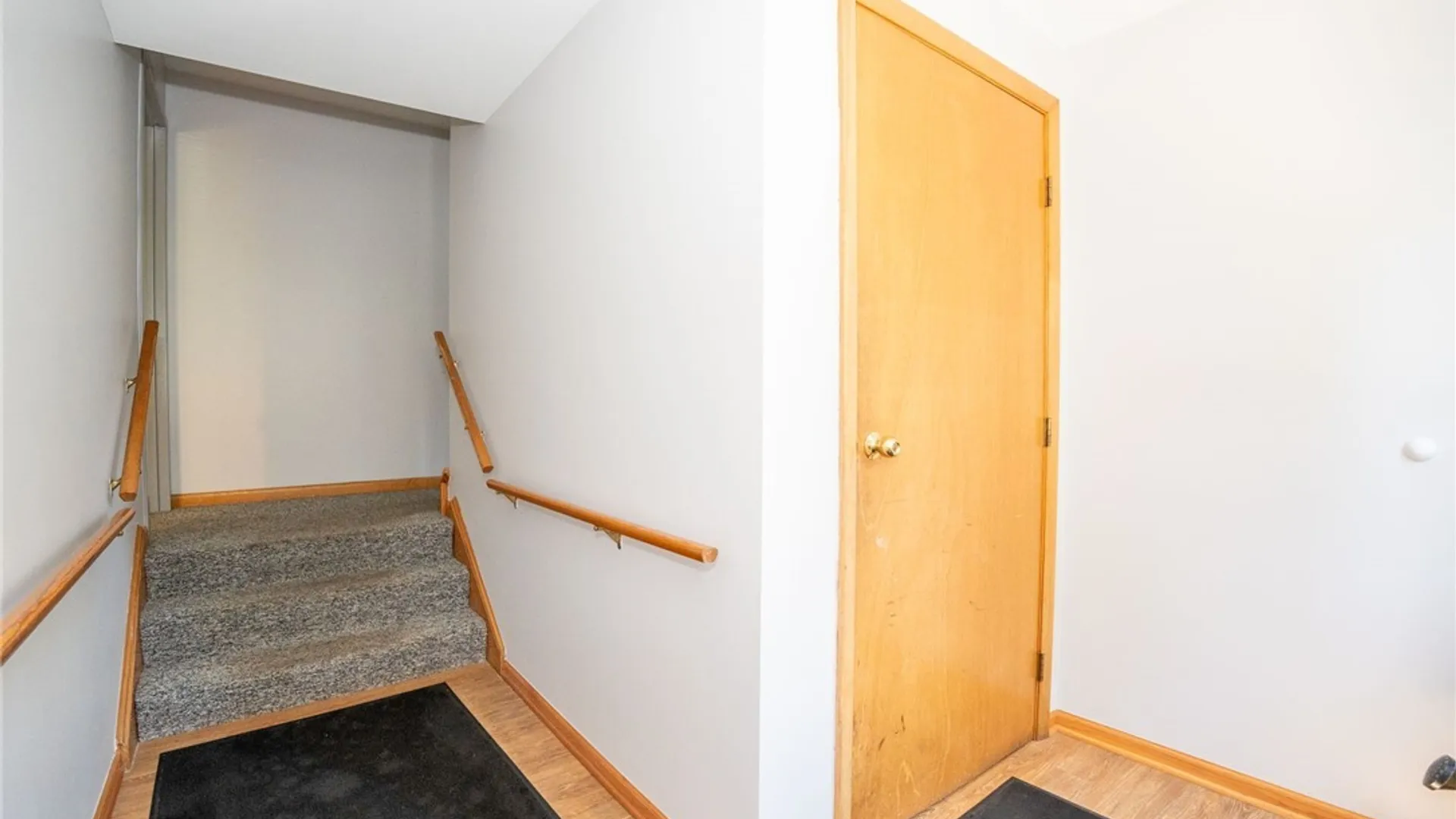 Property at 1040 Reserve Road, West Seneca, NY 14224 6