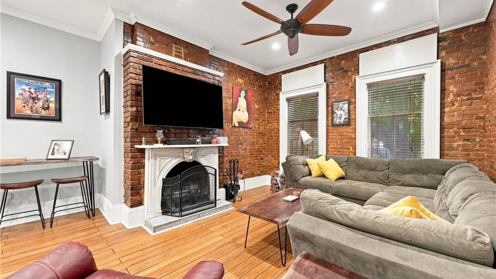Property at 17 Saint Louis Place, Buffalo, NY 14202 6