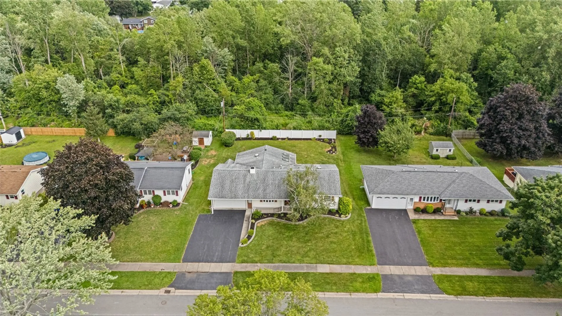 Property at 24 Noel Drive, Gates, NY 14606 47