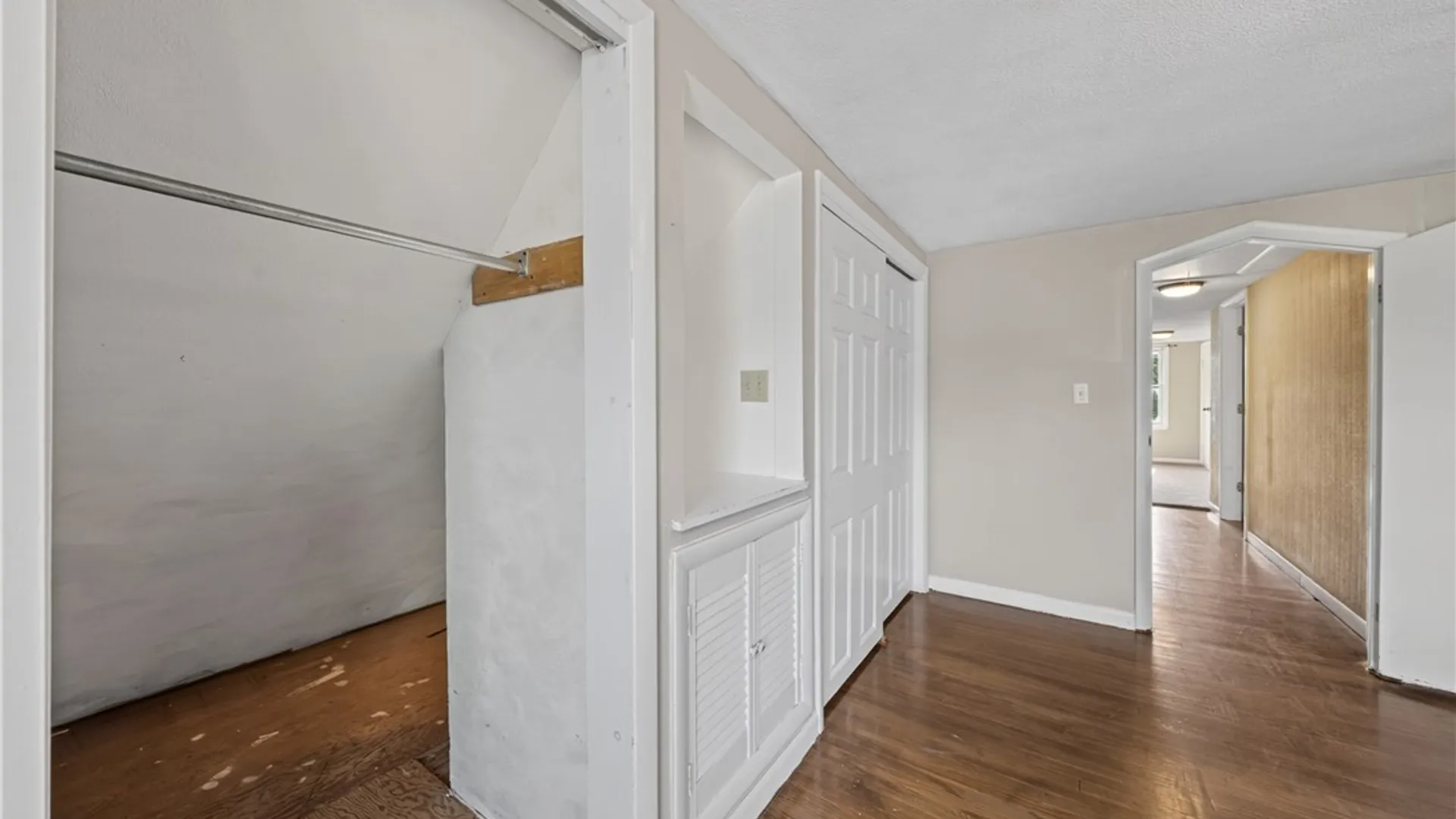 Property at 211 Schaffer Avenue, Salina, NY 13206 23
