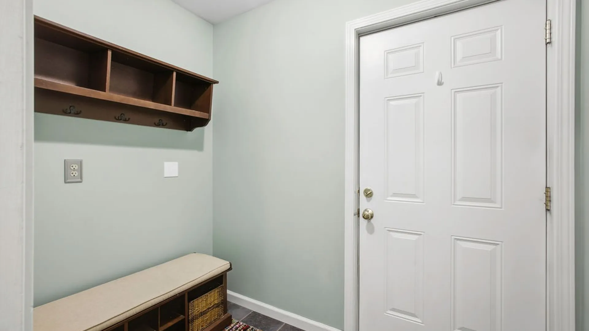Property at 7891 E Ridge Pointe Drive, Manlius, NY 13066 18