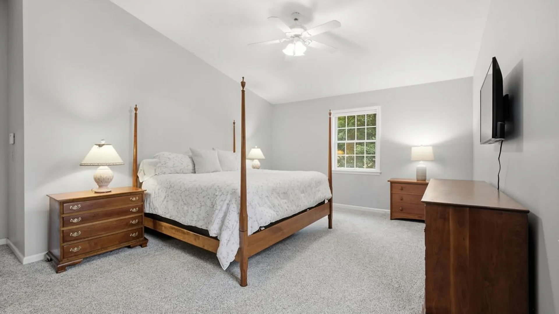 Property at 7891 E Ridge Pointe Drive, Manlius, NY 13066 20