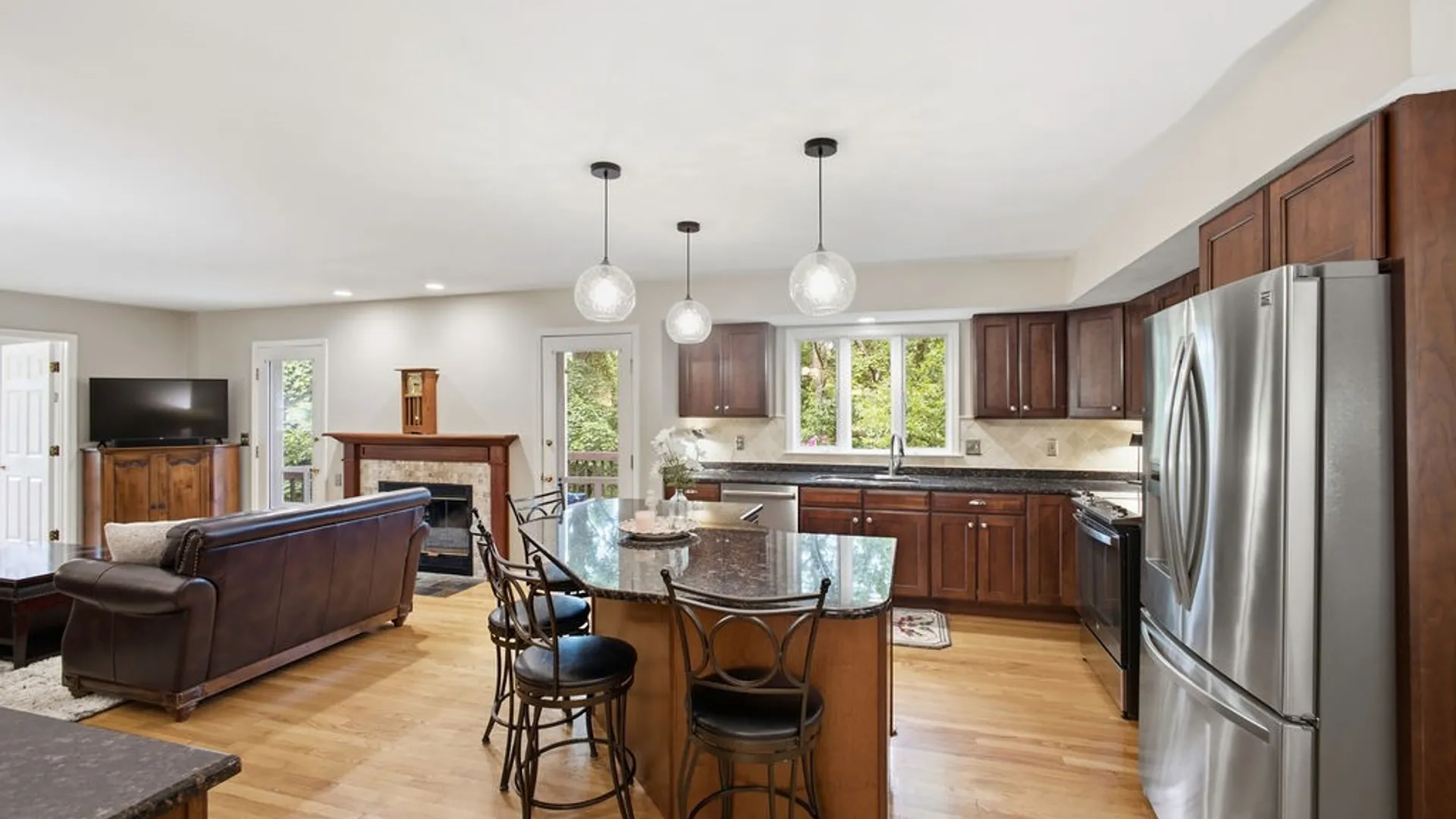 Property at 7891 E Ridge Pointe Drive, Manlius, NY 13066 8