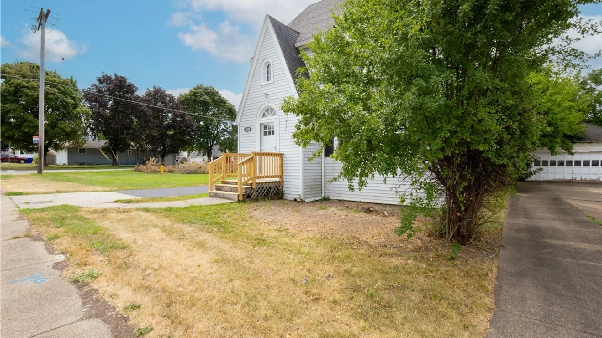 Property at 3997 S Park Avenue, Hamburg, NY 14219 3