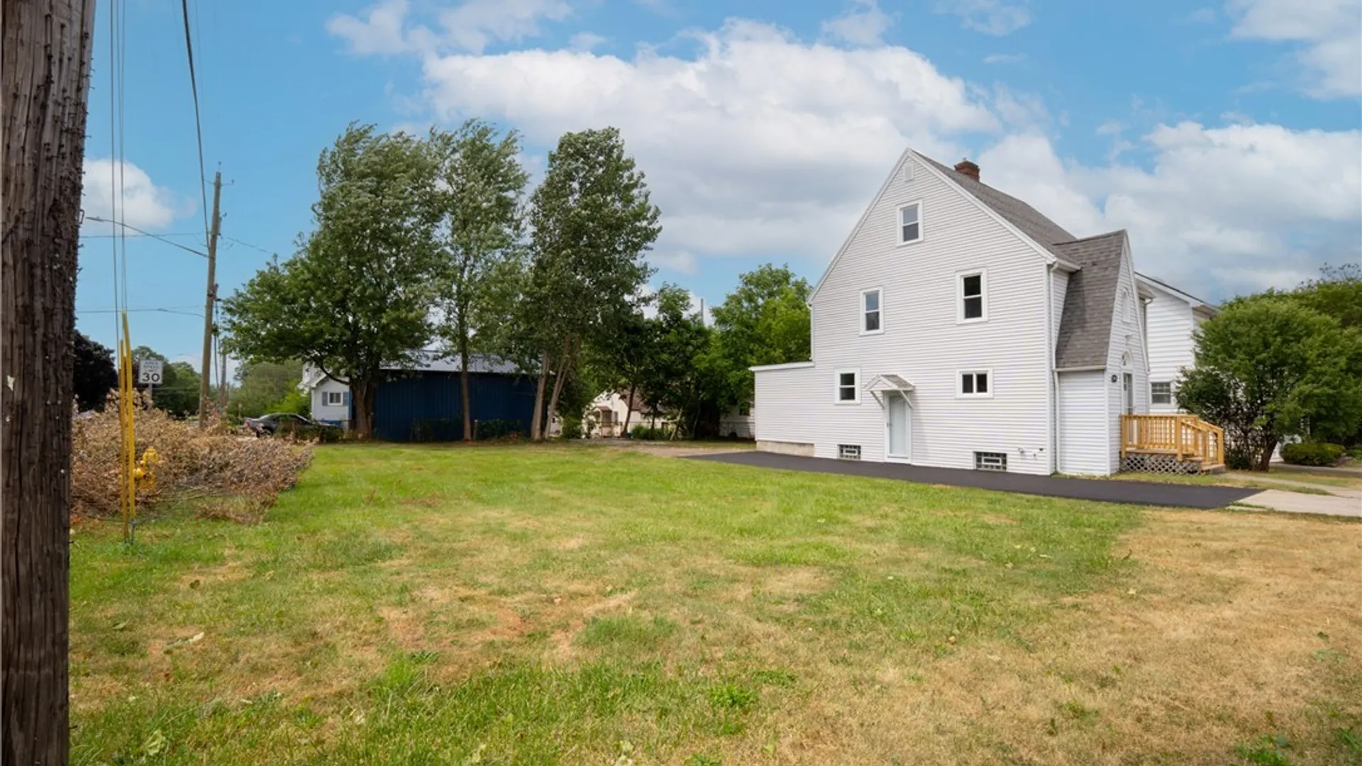Property at 3997 S Park Avenue, Hamburg, NY 14219 5