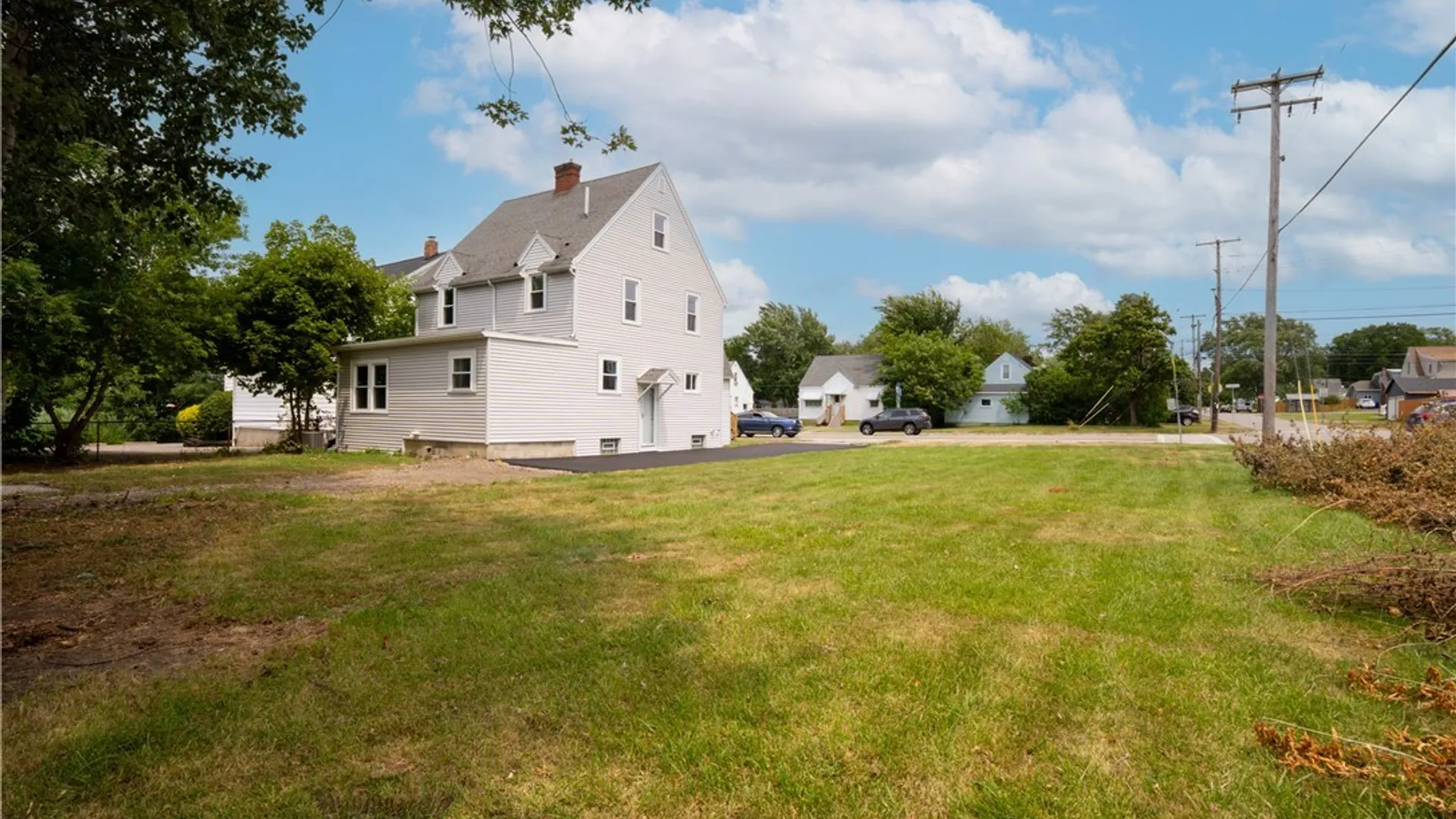 Property at 3997 S Park Avenue, Hamburg, NY 14219 6