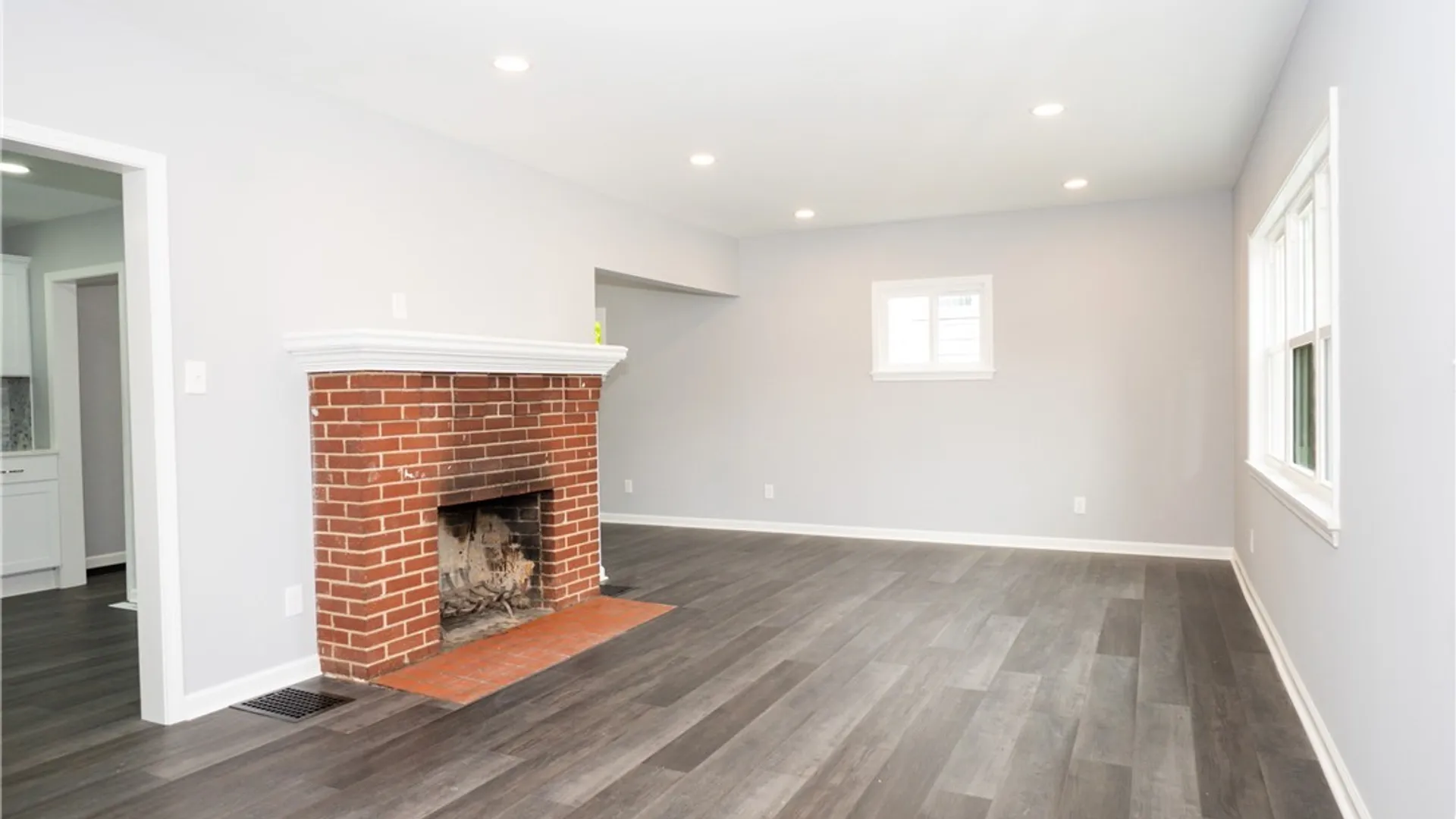 Property at 3997 S Park Avenue, Hamburg, NY 14219 9
