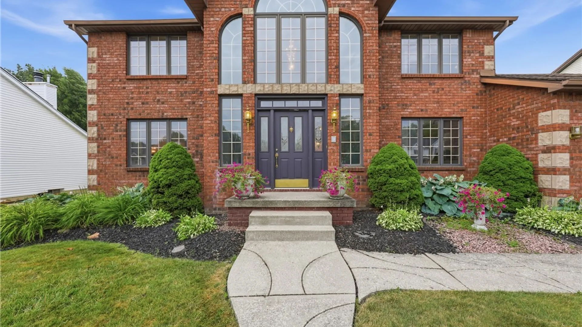 Property at 180 Enchanted, Lancaster, NY 14043 3