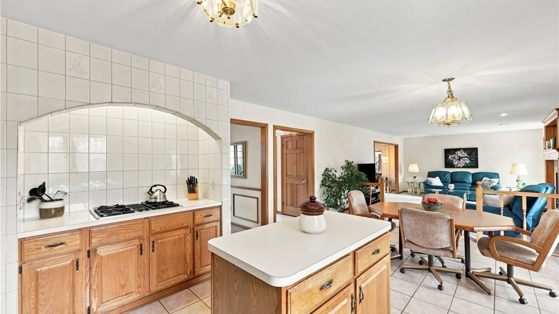 Property at 180 Enchanted, Lancaster, NY 14043 14