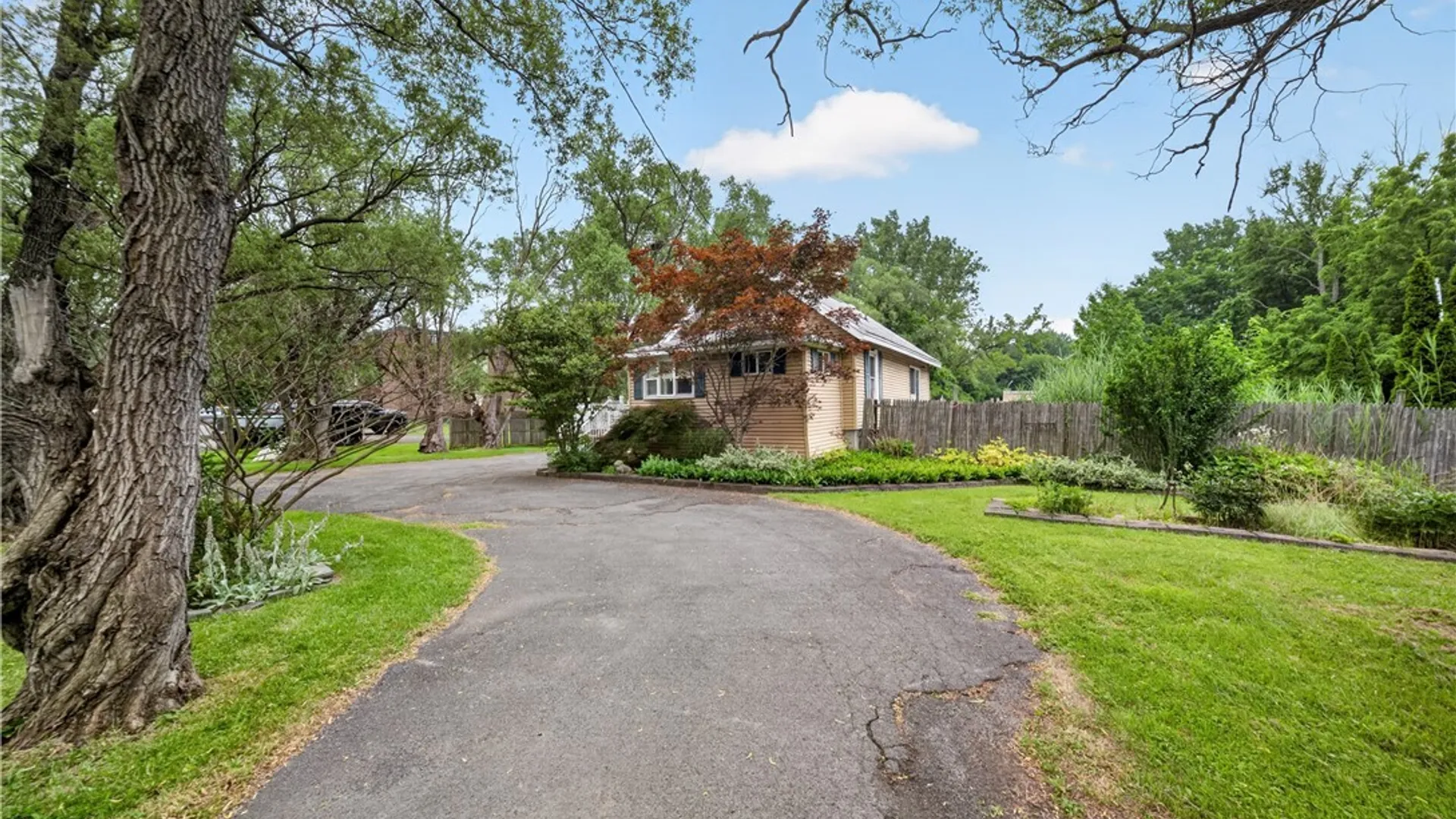 Property at 5506 Bear Road, Clay, NY 13212 3
