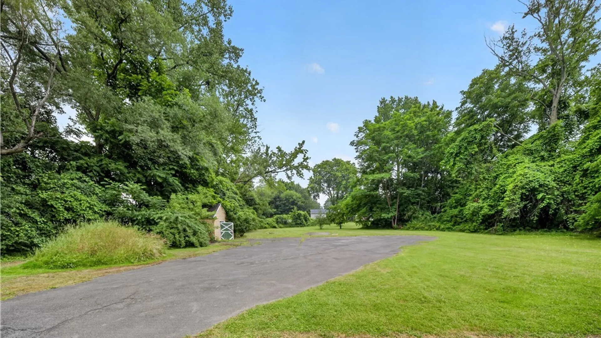 Property at 5506 Bear Road, Clay, NY 13212 27