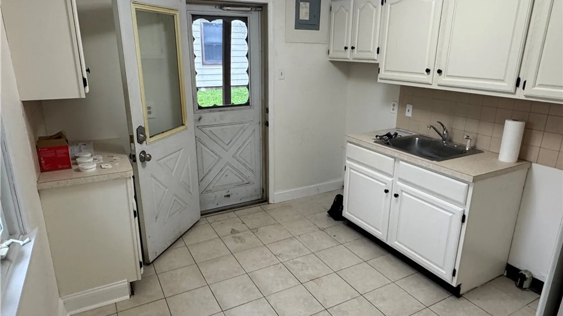 Property at 1427 Lafayette Avenue, Niagara Falls, NY 14305 7
