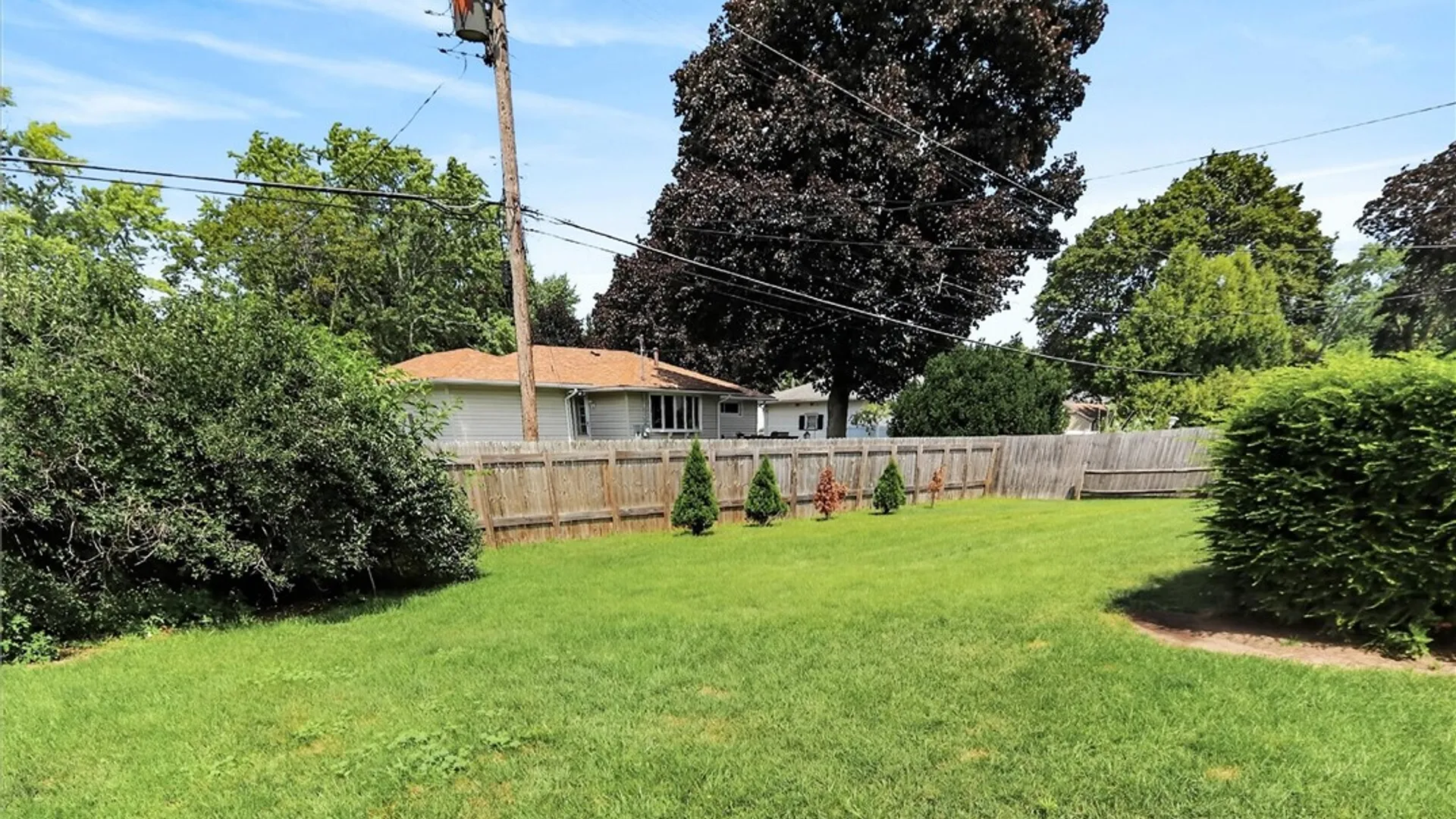 Property at 38 Stanridge Court, Irondequoit, NY 14617 35