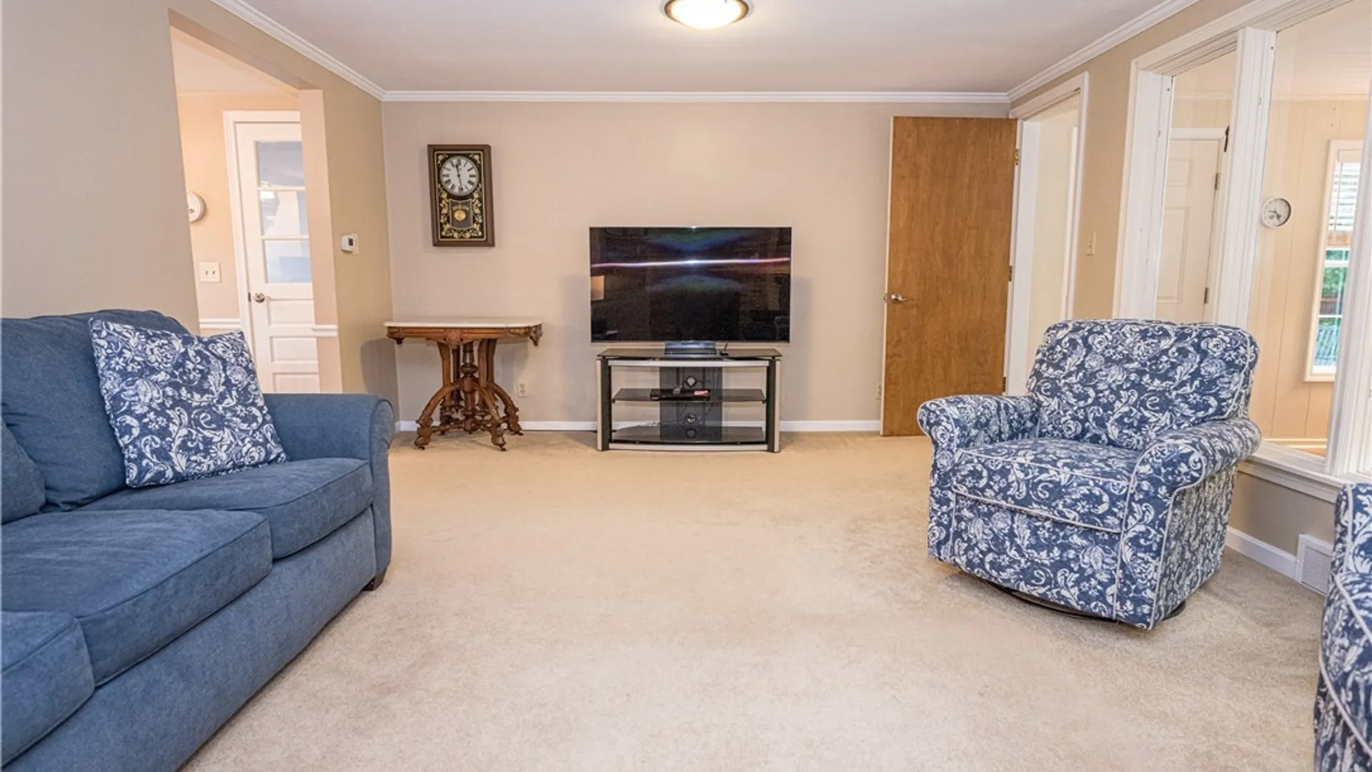 Property at 4815 Crestwood Drive, Hamburg, NY 14075 11