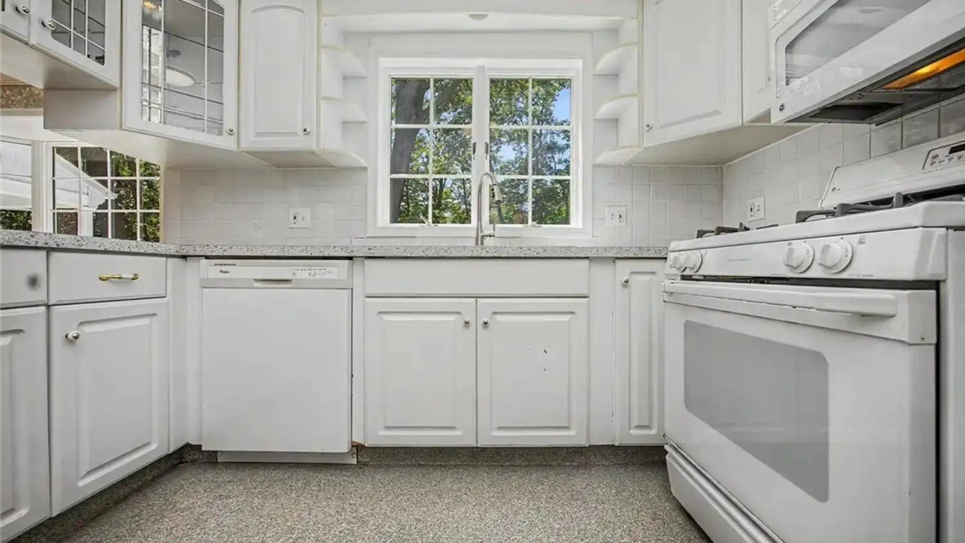 Property at 758 Pasadena Avenue, Niagara Falls, NY 14304 29