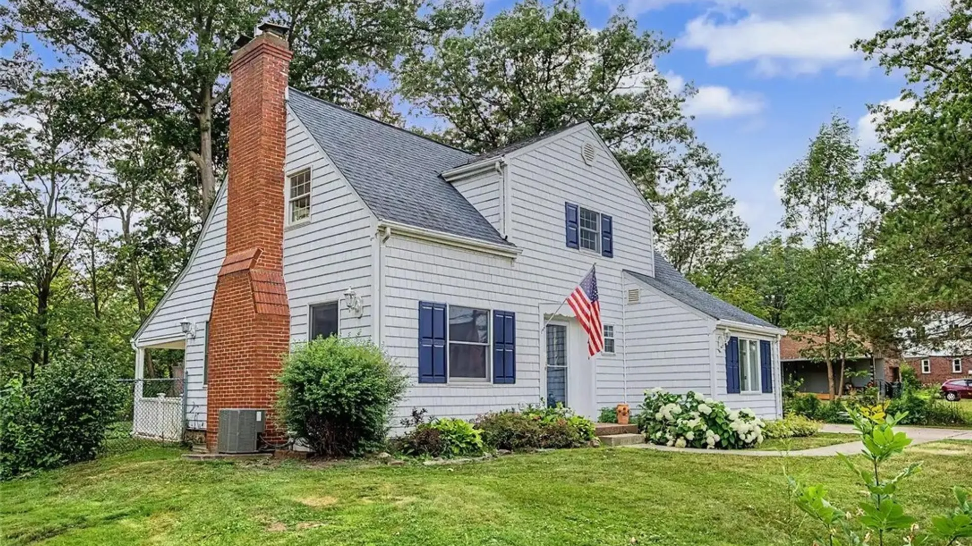 Property at 758 Pasadena Avenue, Niagara Falls, NY 14304 2