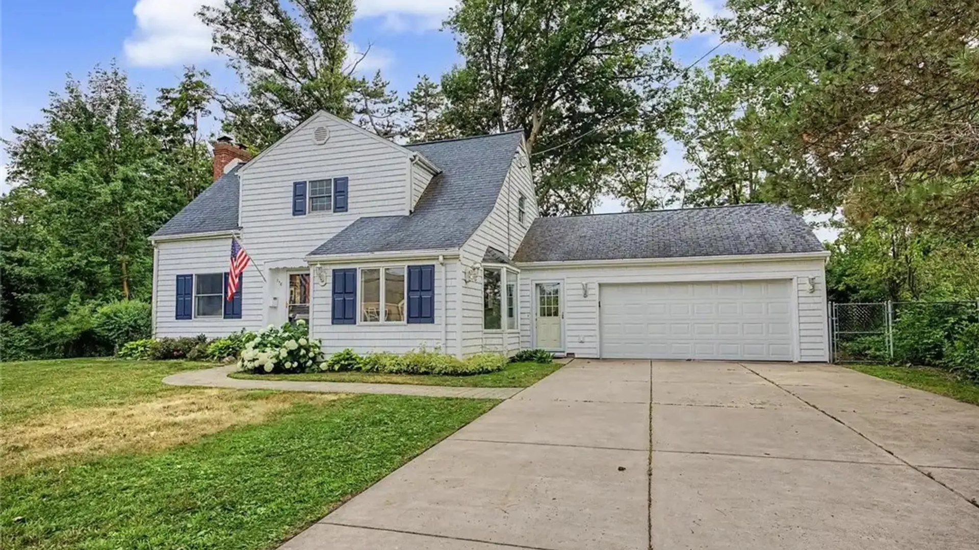 Property at 758 Pasadena Avenue, Niagara Falls, NY 14304 4