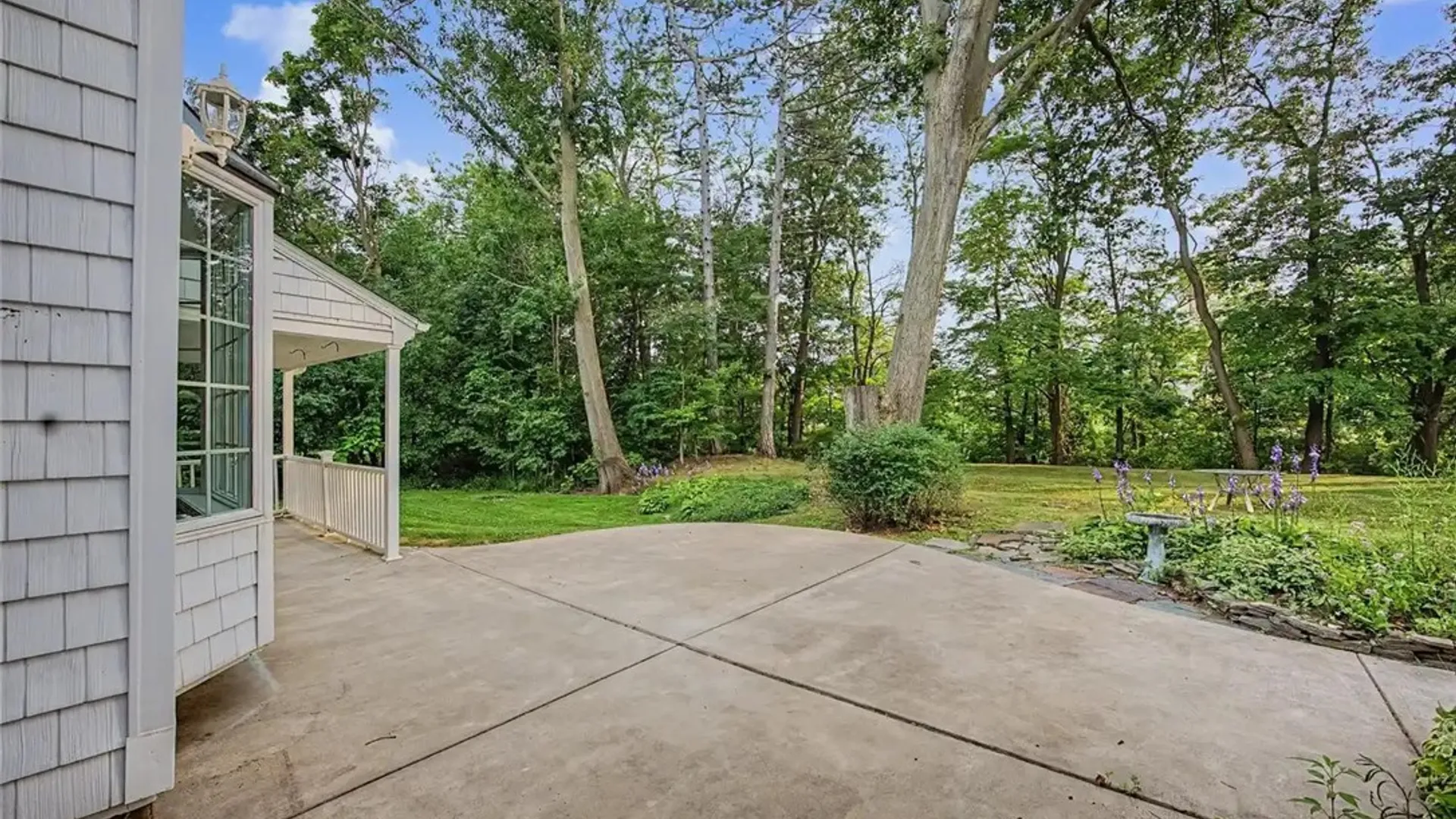 Property at 758 Pasadena Avenue, Niagara Falls, NY 14304 10