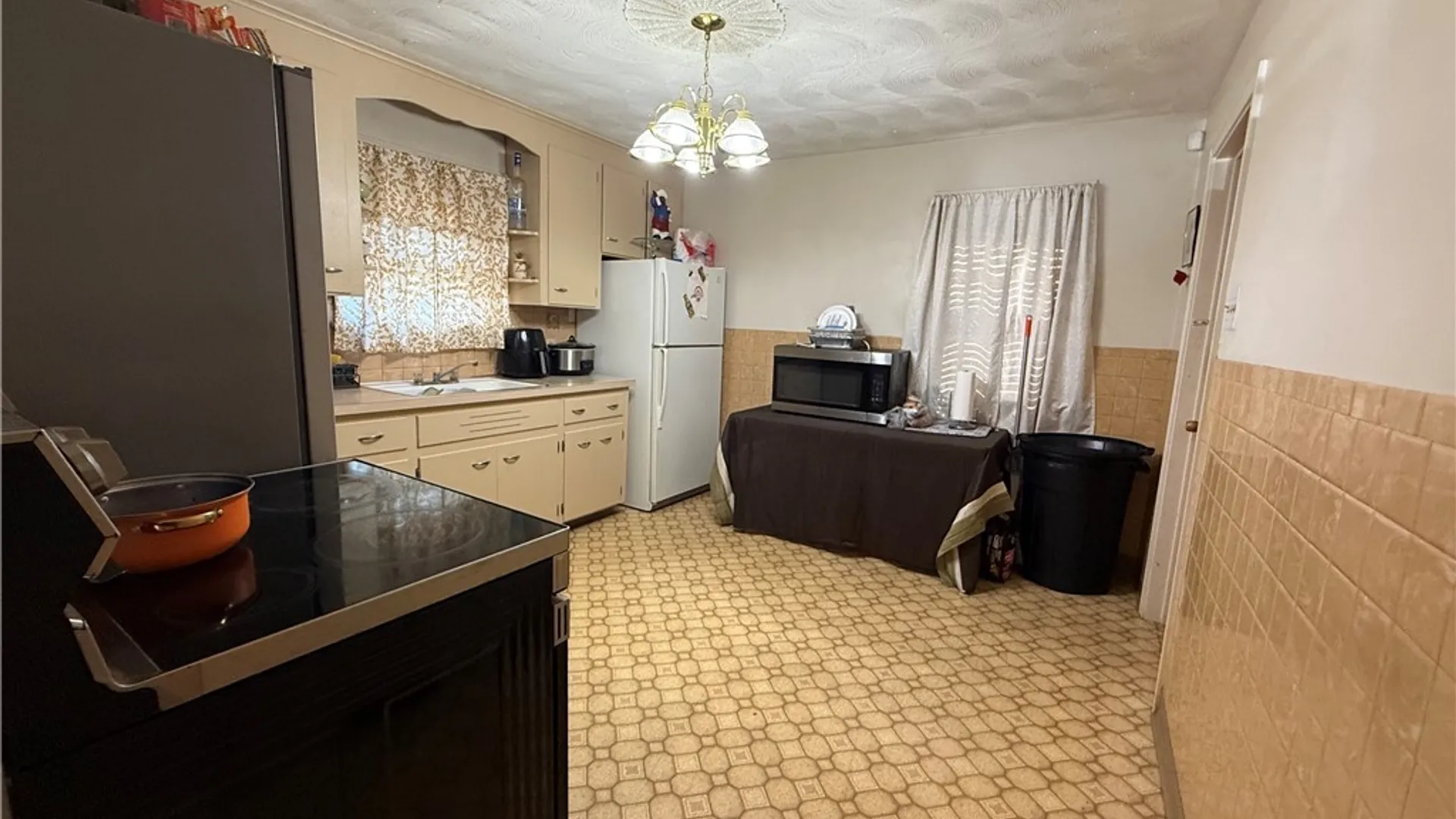Property at 484 22nd Street, Niagara Falls, NY 14303 3
