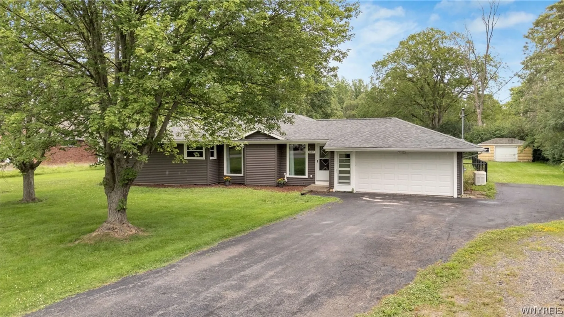 Property at 597 Alt Boulevard, Grand Island, NY 14072 2
