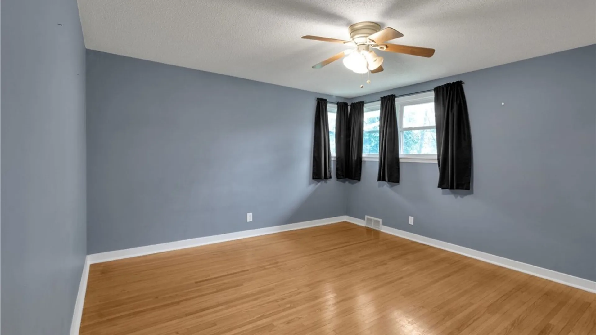 Property at 597 Alt Boulevard, Grand Island, NY 14072 17