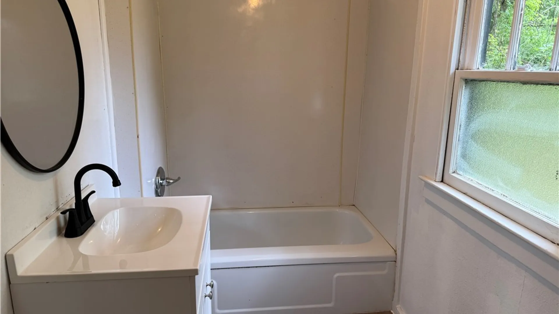 Property at 6892 Stanwix Avenue, Rome, NY 13440 12
