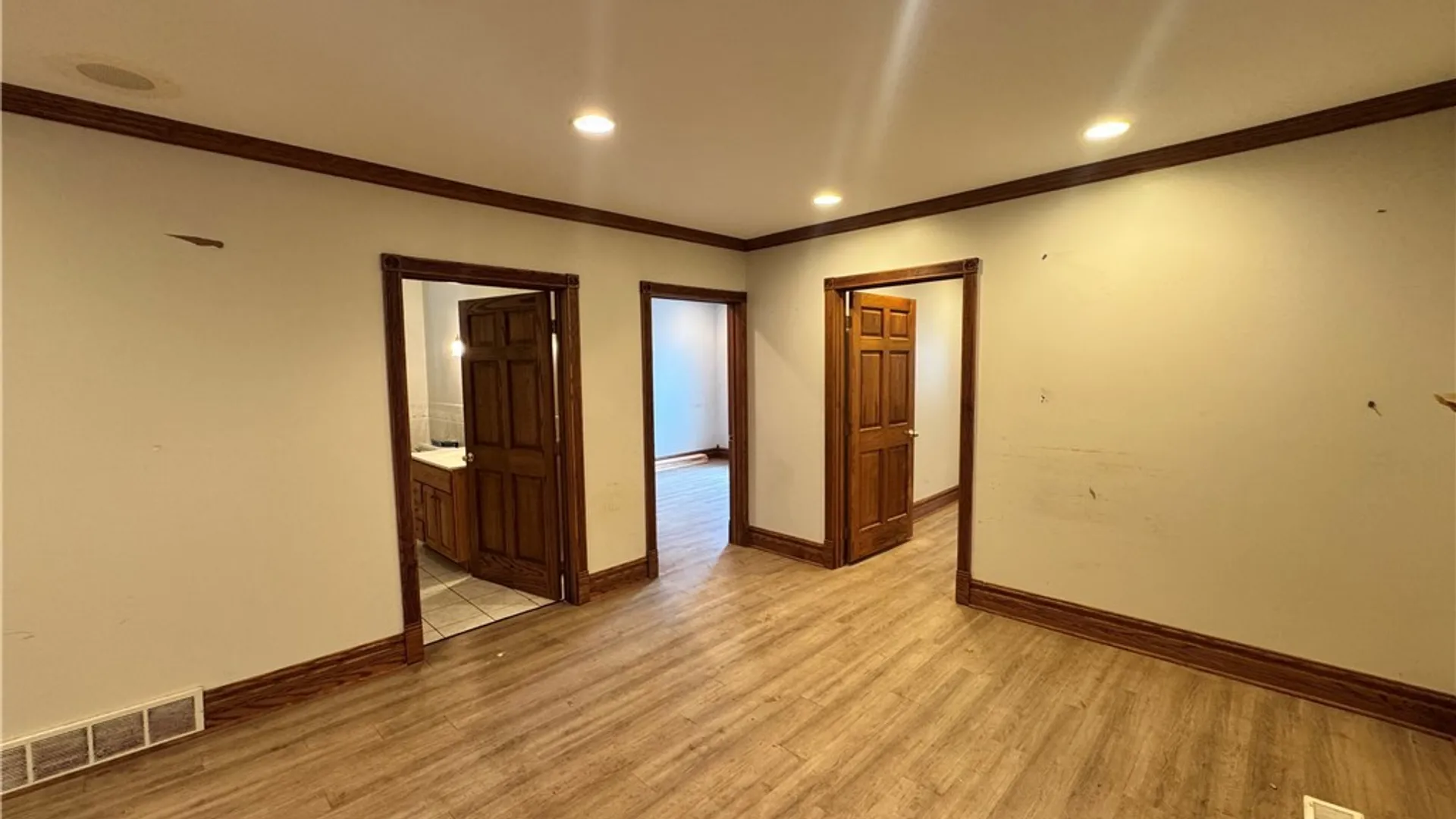 Property at 1357 Hertel Avenue, Buffalo, NY 14216 17