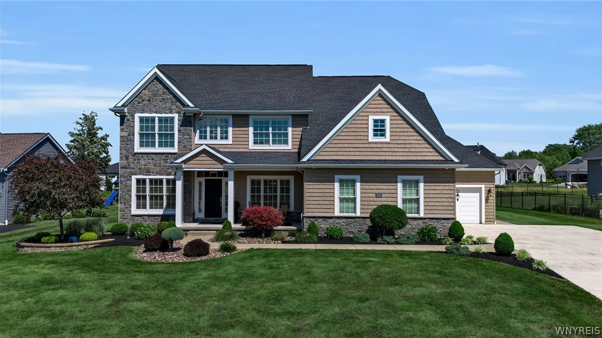 Property at 5345 Glenview Drive, Clarence, NY 14031 3