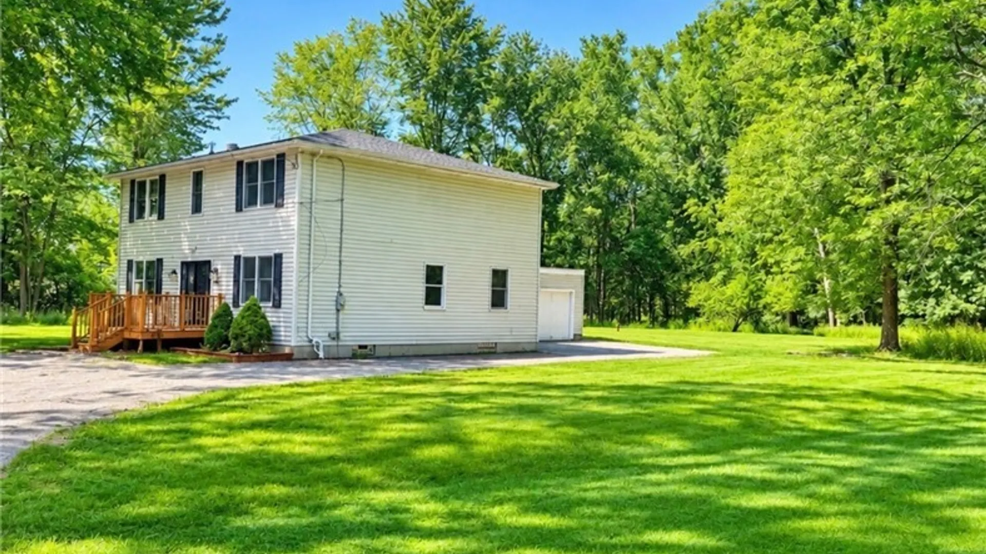 Property at 307 S Ellicott Creek Road, Amherst, NY 14228 2
