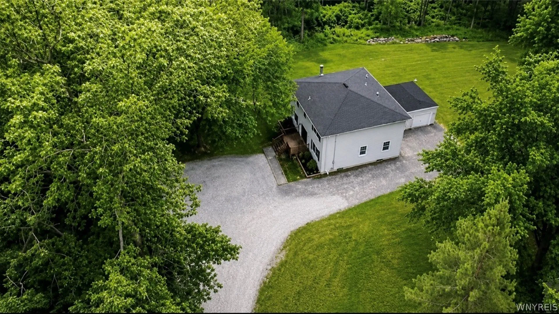 Property at 307 S Ellicott Creek Road, Amherst, NY 14228 32