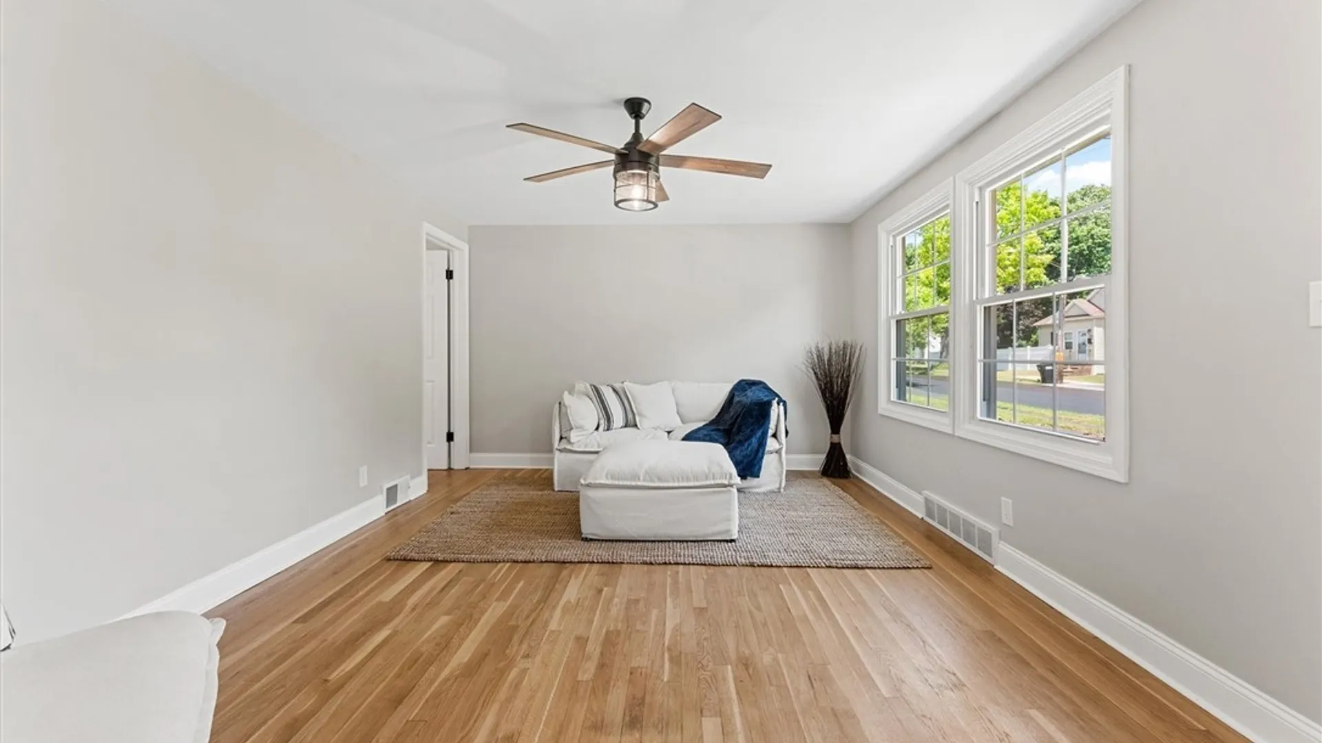 Property at 225 Wainwright Avenue, Syracuse, NY 13208 6