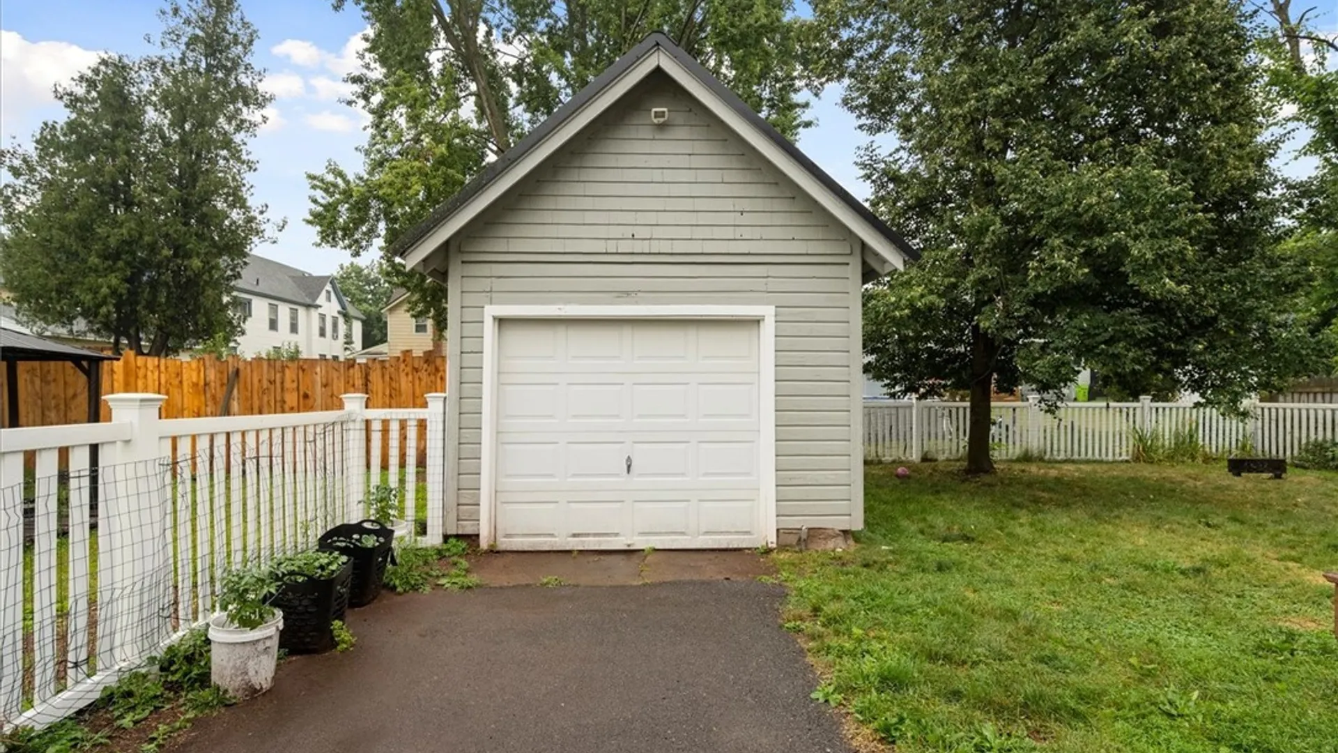 Property at 417 Franklin Street, Oneida, NY 13421 4