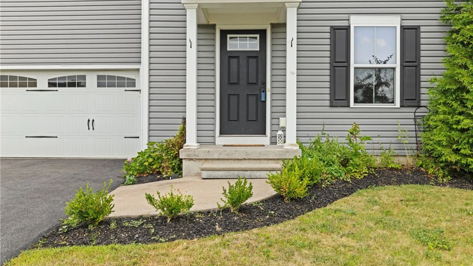Property at 8661 Cobalt Drive, Cicero, NY 13039 2