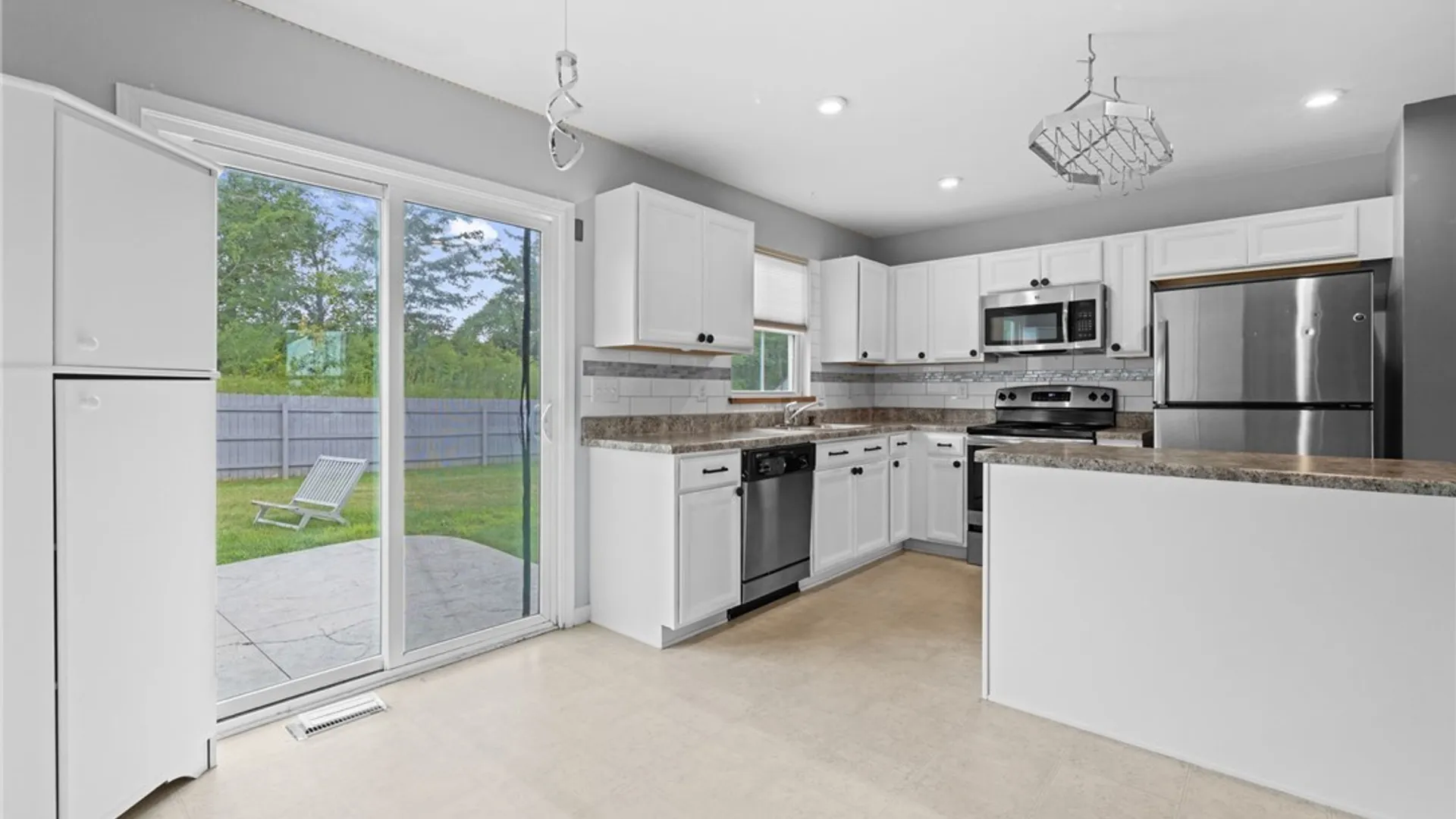 Property at 8661 Cobalt Drive, Cicero, NY 13039 8