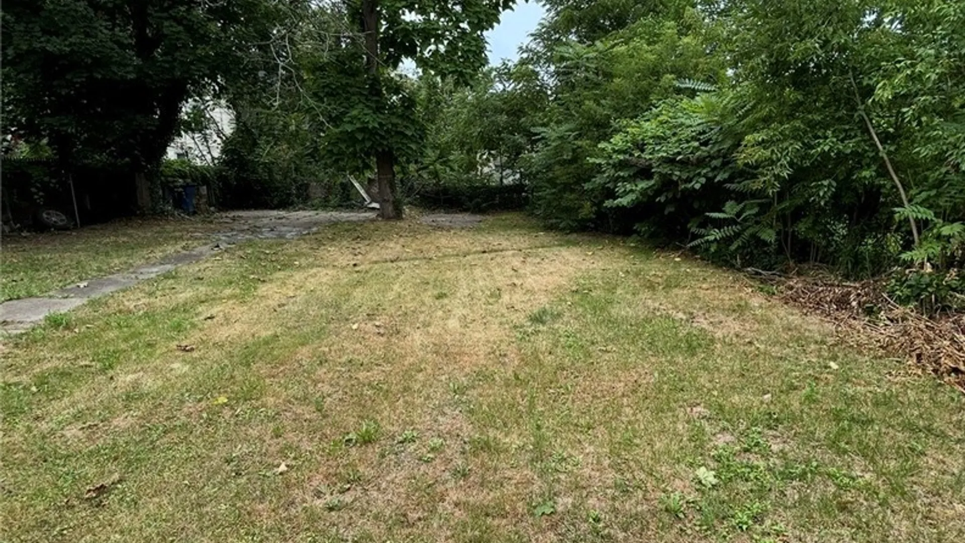 Property at 280 Dewitt Street, Buffalo, NY 14213 16